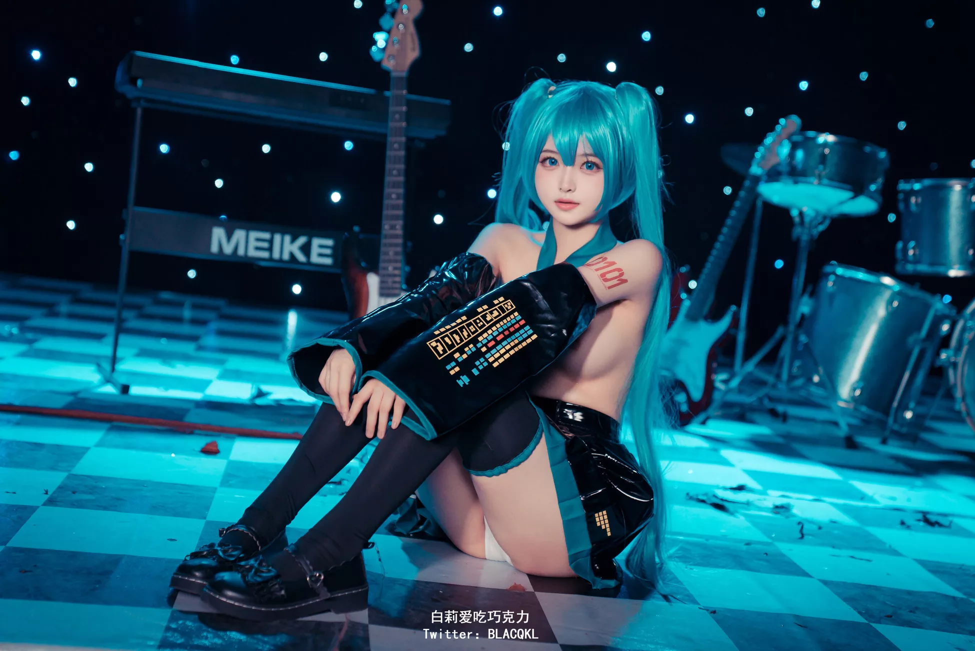 《未�沓跻�Miku》 优质艺术图图集 白莉爱吃巧克力