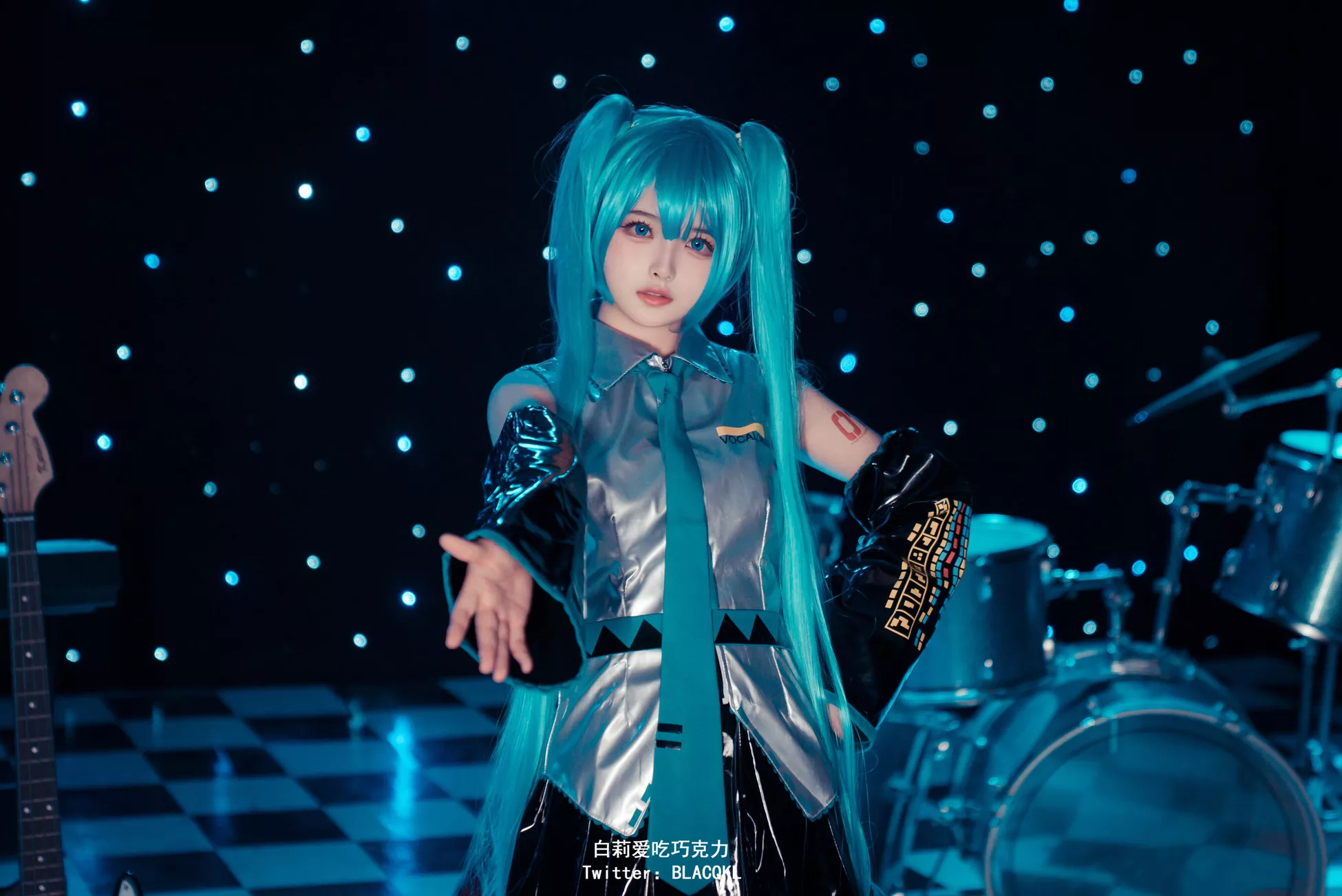 《未�沓跻�Miku》 优质艺术图图集 白莉爱吃巧克力