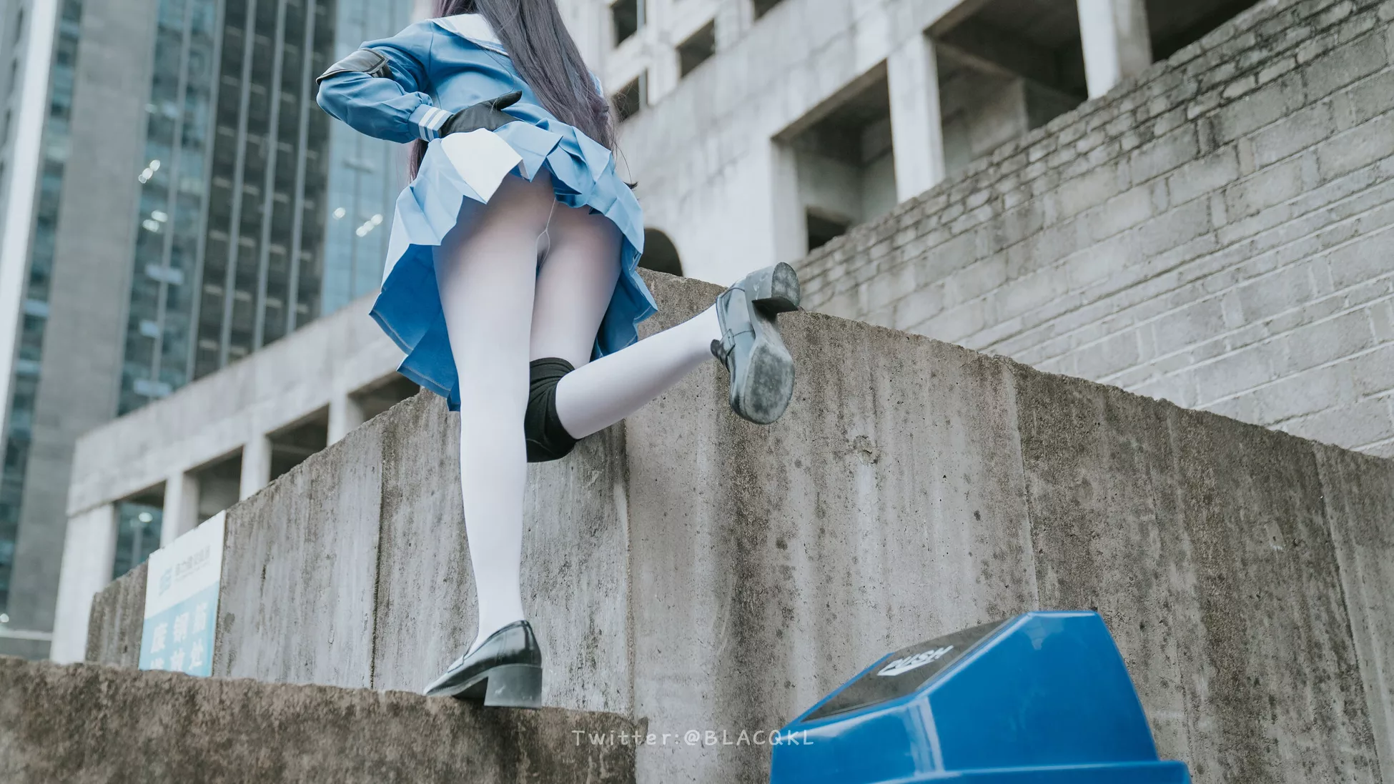 白莉爱吃巧克力 高清影像套图 《霞�g美游》