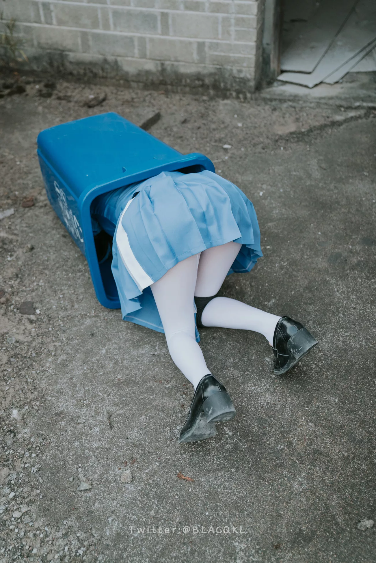 白莉爱吃巧克力 高清影像套图 《霞�g美游》