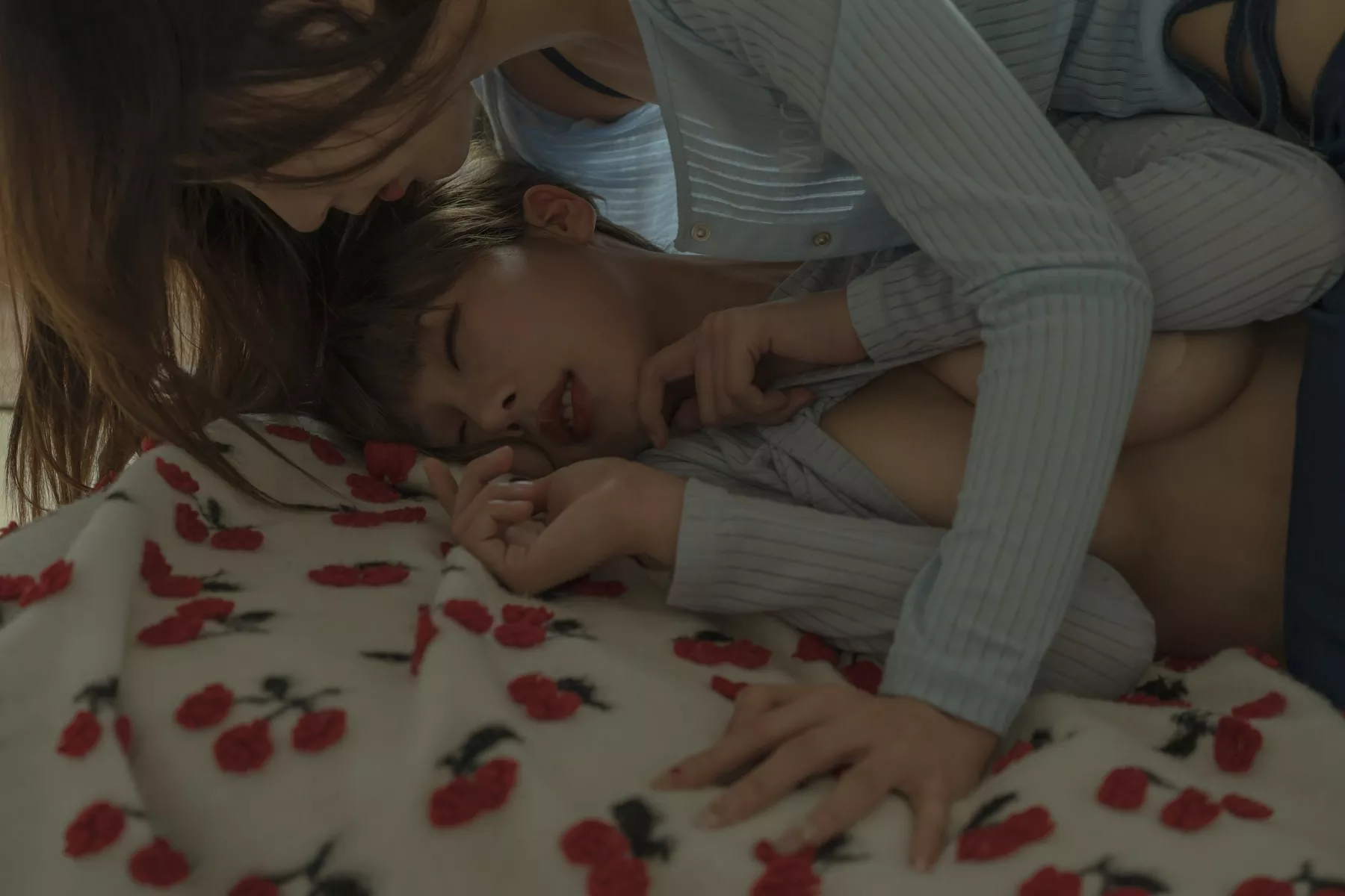 奶桃 妩媚私摄 云溪溪 百合 美女Cosplay 日系