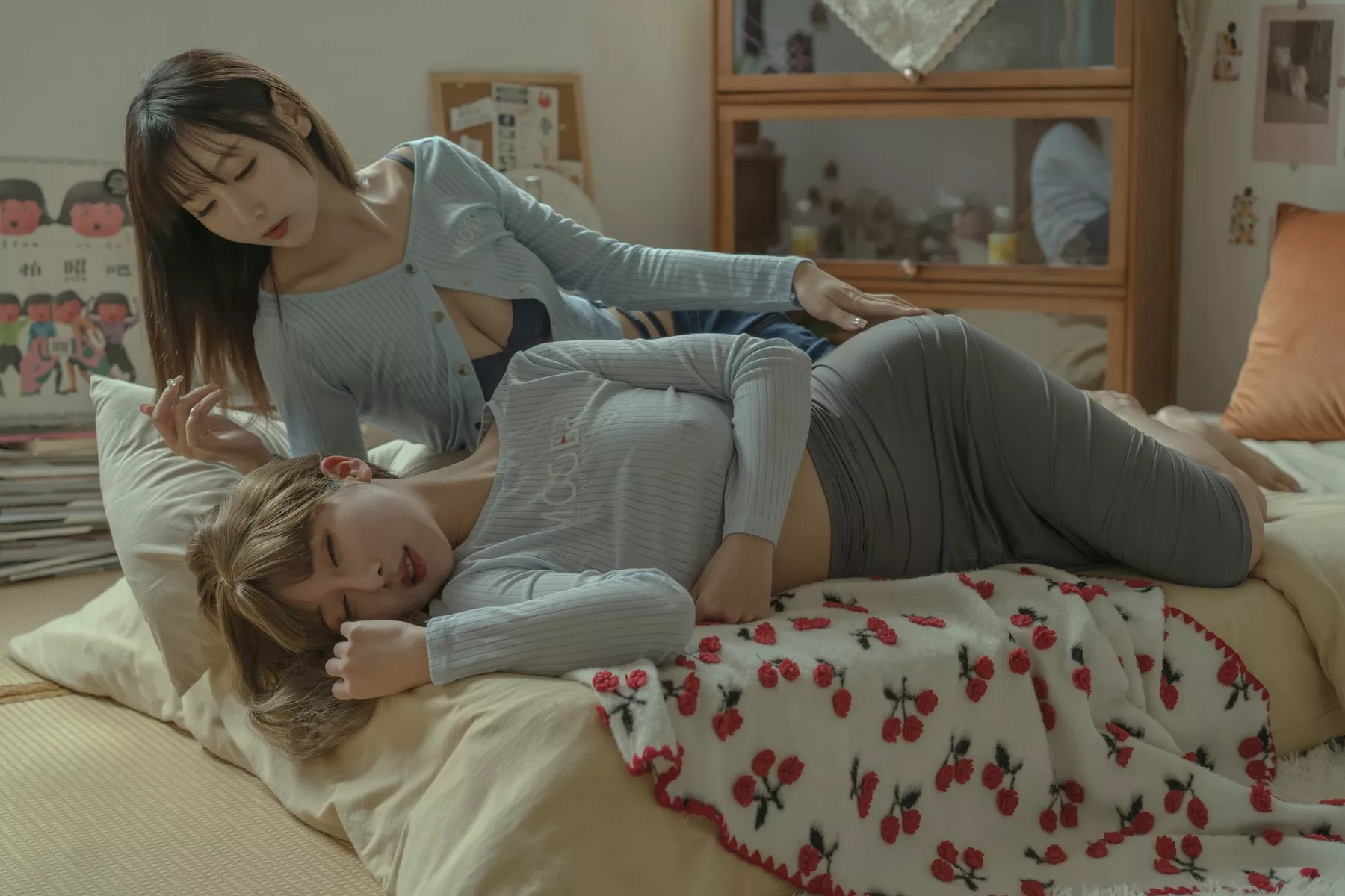 奶桃 妩媚私摄 云溪溪 百合 美女Cosplay 日系