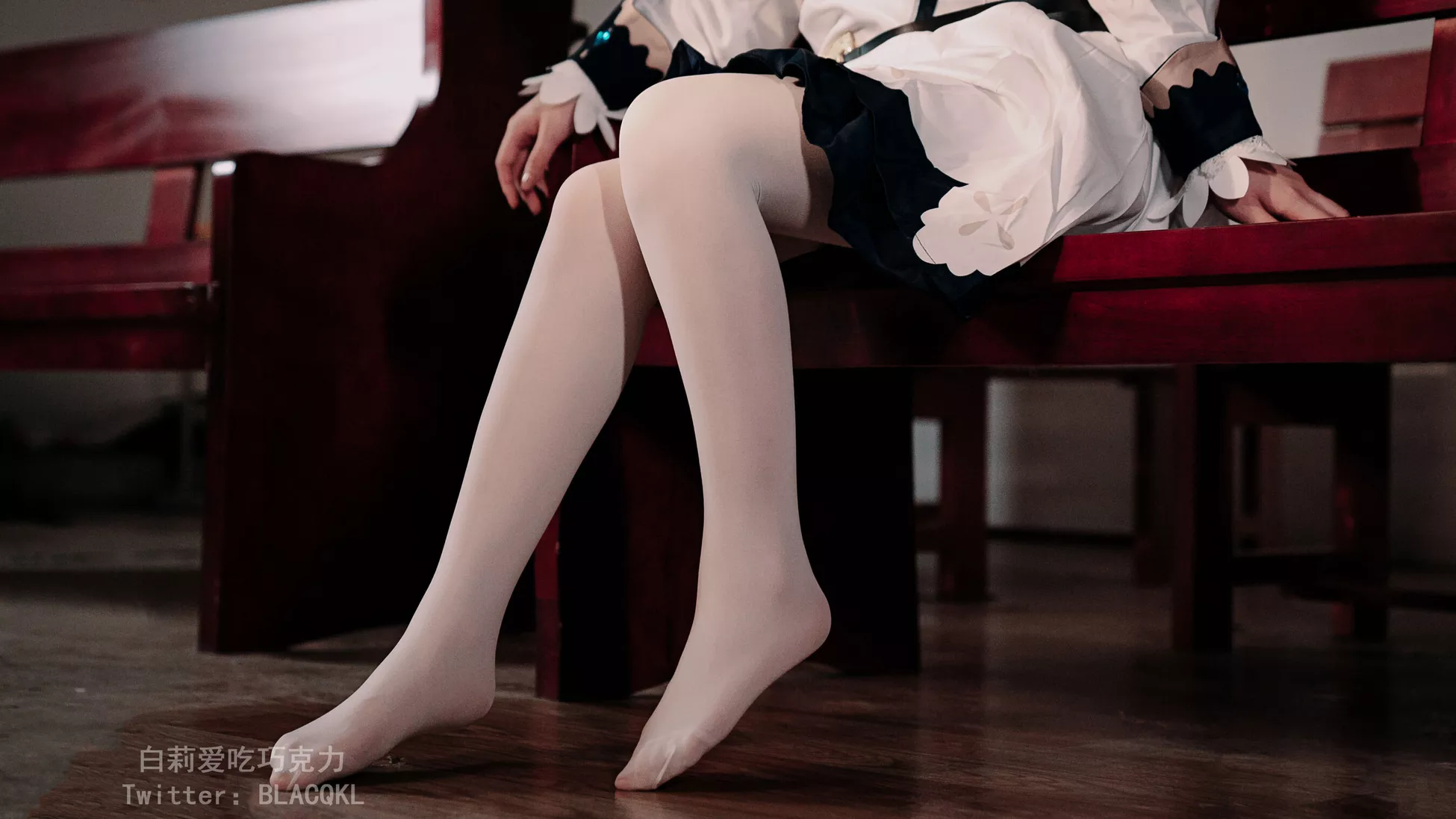 芭芭拉 白莉爱吃巧克力 高精细影像图集 》 《