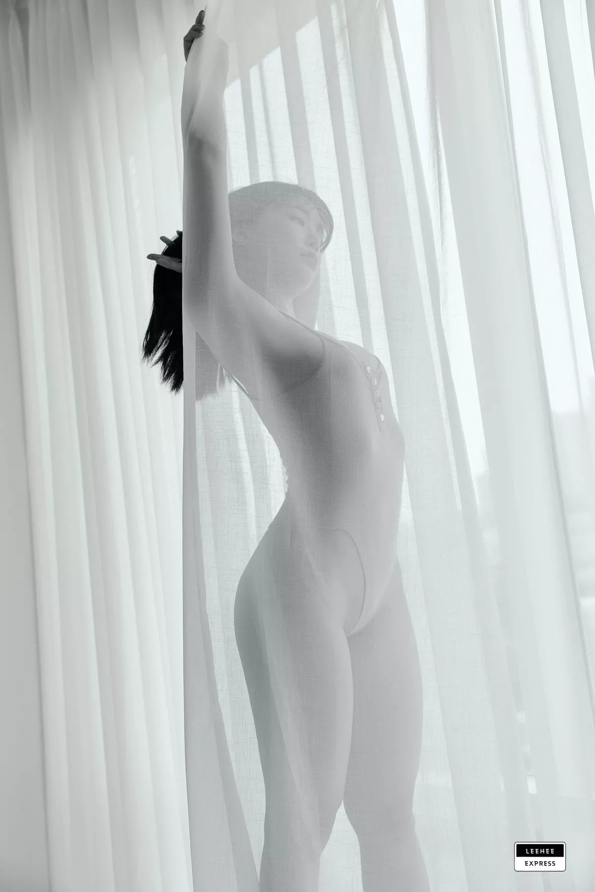 【LEEHEE LEHF 利熙快运】 EXPRESS 全集修正 高丽尤物艺术图  084 PIA