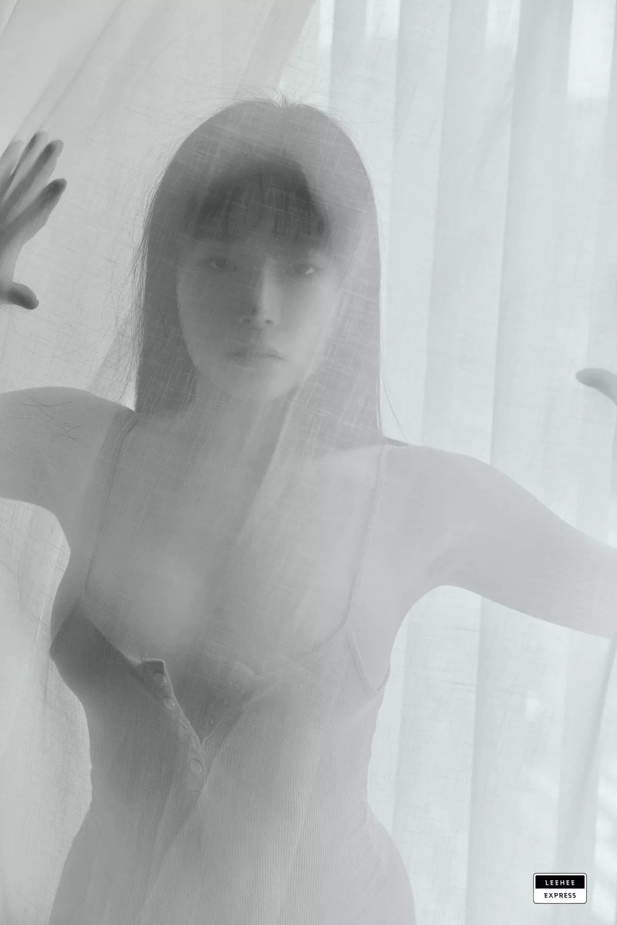 【LEEHEE LEHF 利熙快运】 EXPRESS 全集修正 高丽尤物艺术图  084 PIA