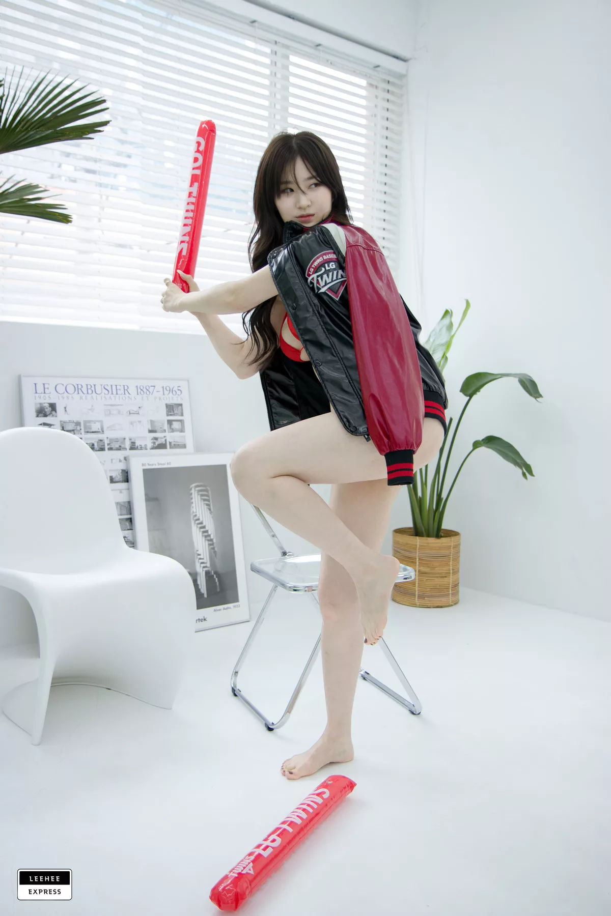 高丽仙女写真 LERB Hyeon【LEEHEE EXPRESS  Kim 利熙快运 Woo 超清高丽美模写真组图】 009(42P)