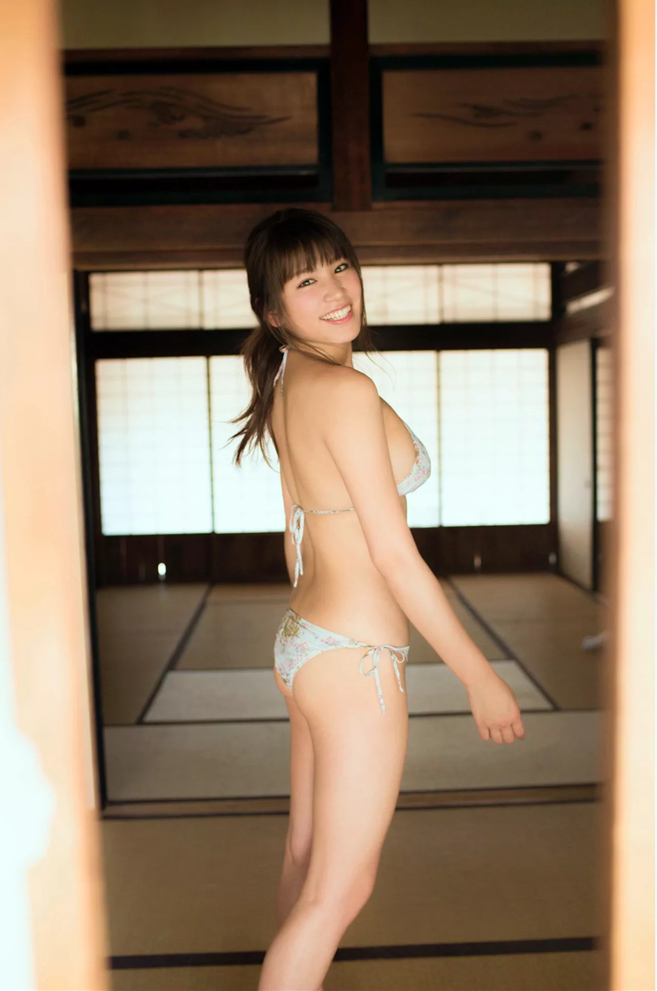 久松郁�gFLASH 全集修正 Ikumi 日本辣模超清摄影写真  【�@色】 Hisamatsu