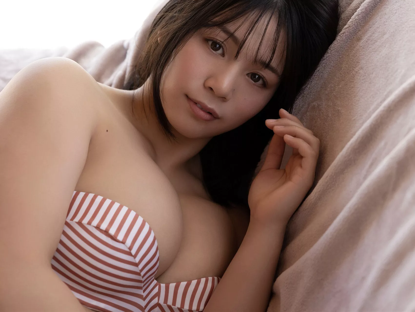 「彼女と暮らせば Miyabi FRIDAY摄影集 全集修正 山��雅弥日本美女摄影  Part:2」 Yamaoka