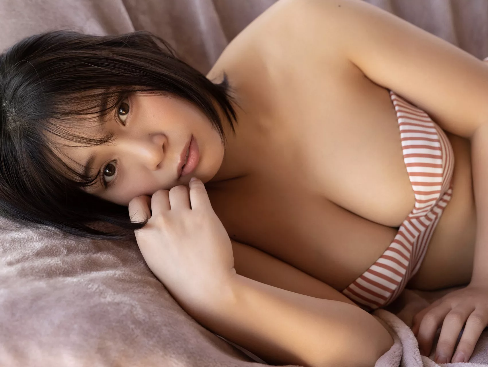 「彼女と暮らせば Miyabi FRIDAY摄影集 全集修正 山��雅弥日本美女摄影  Part:2」 Yamaoka