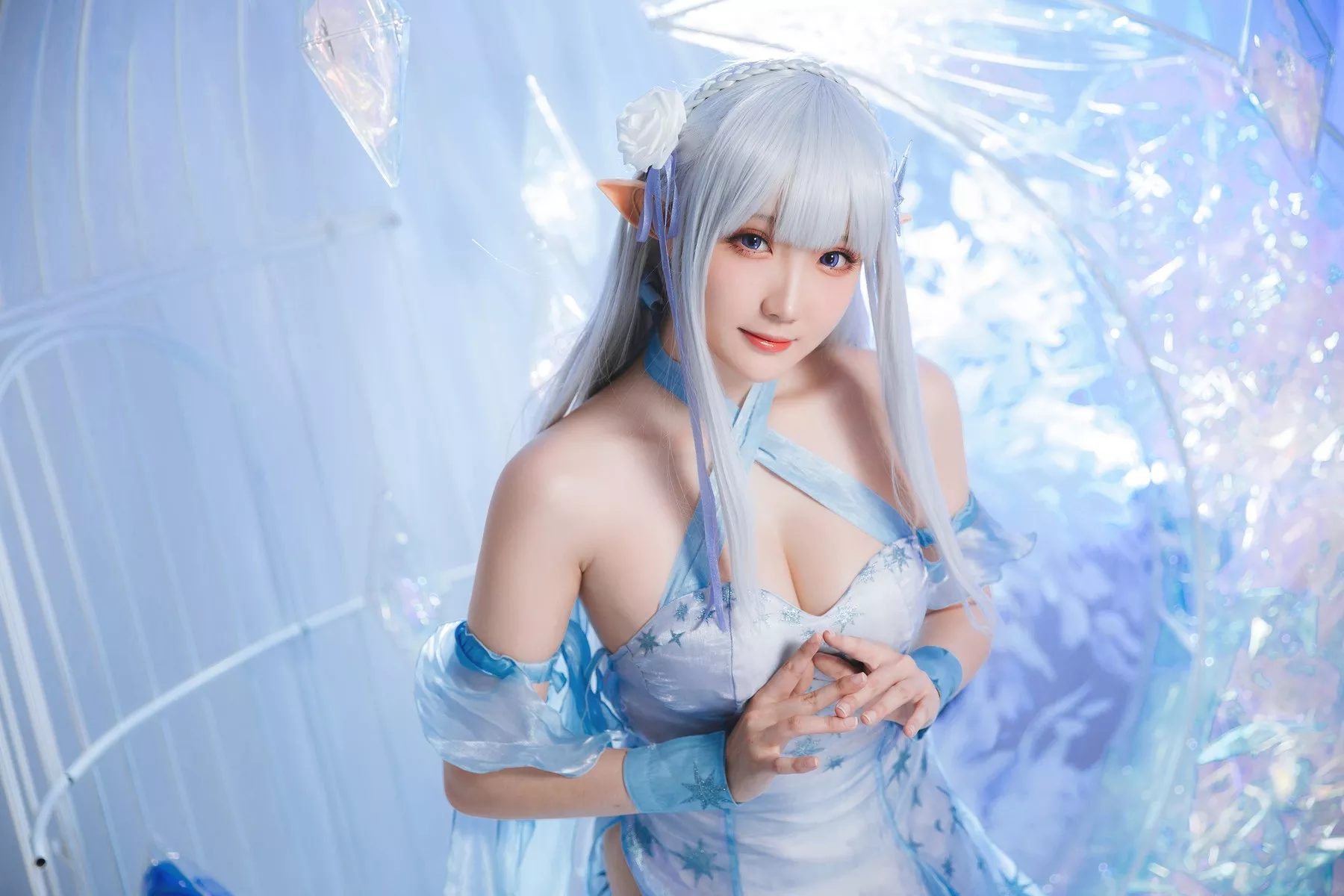 美人Cosplay 爱蜜莉雅 瓜希酱 水晶礼服