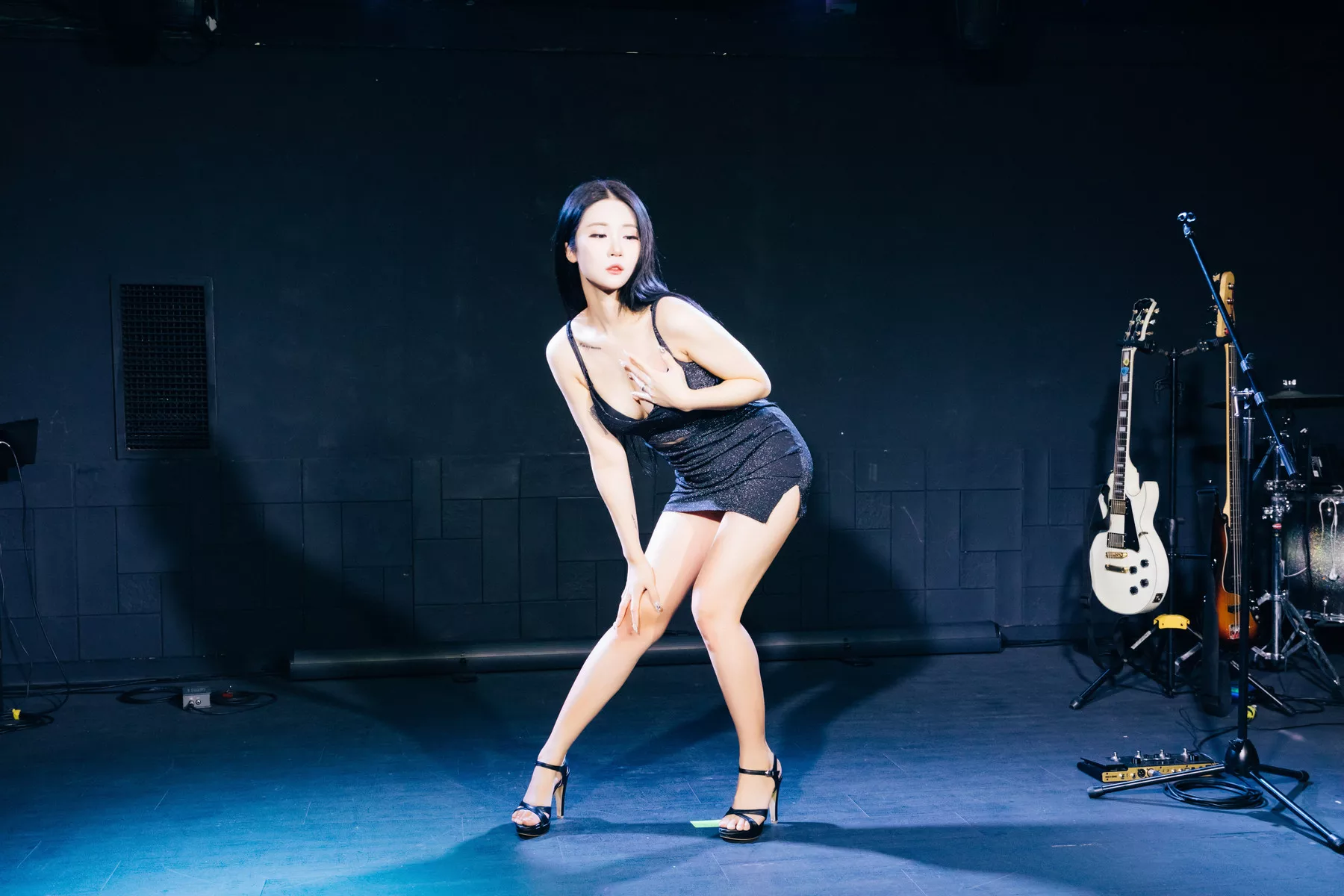 淫惰少女 【Loozy Stage  】 Bomi 高丽尤物摄影 高丽尤物摄影 全集修正 Jeong Covert