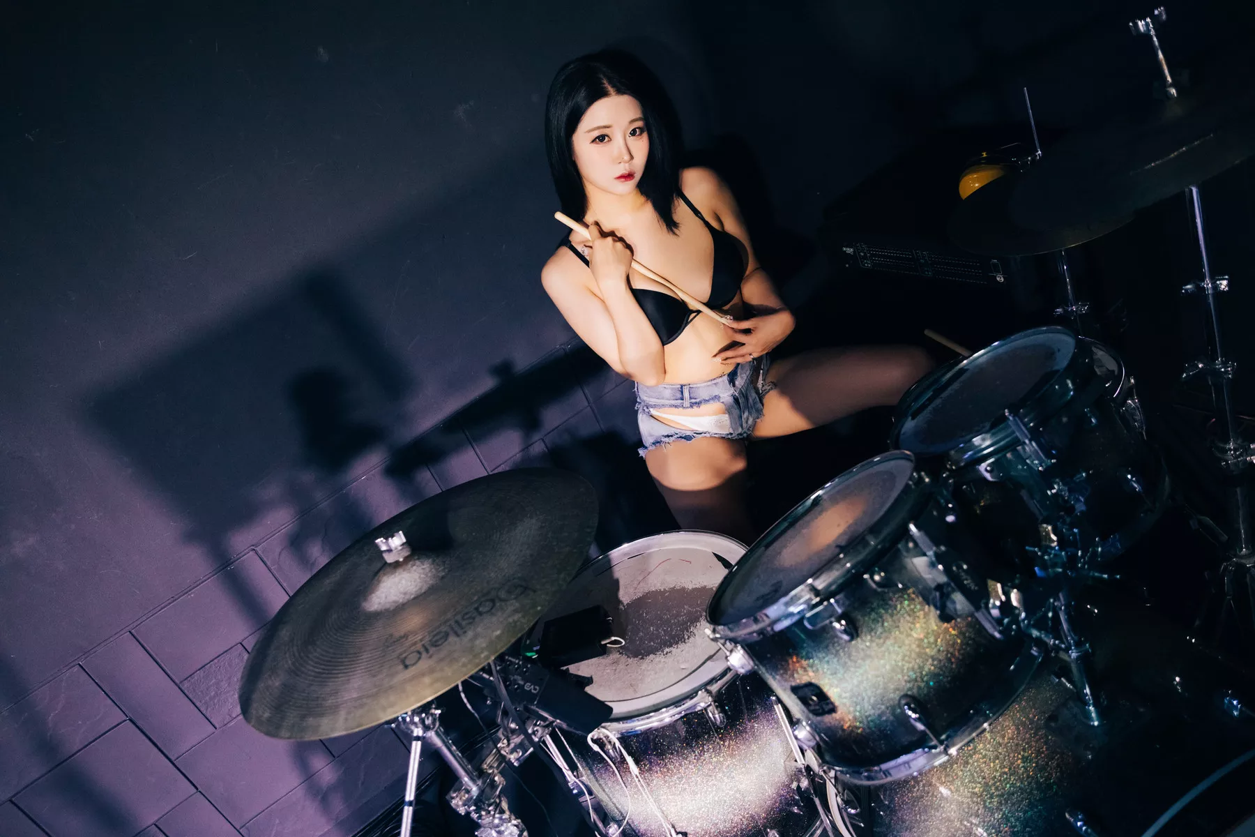 淫惰少女 【Loozy Stage  】 Bomi 高丽尤物摄影 高丽尤物摄影 全集修正 Jeong Covert