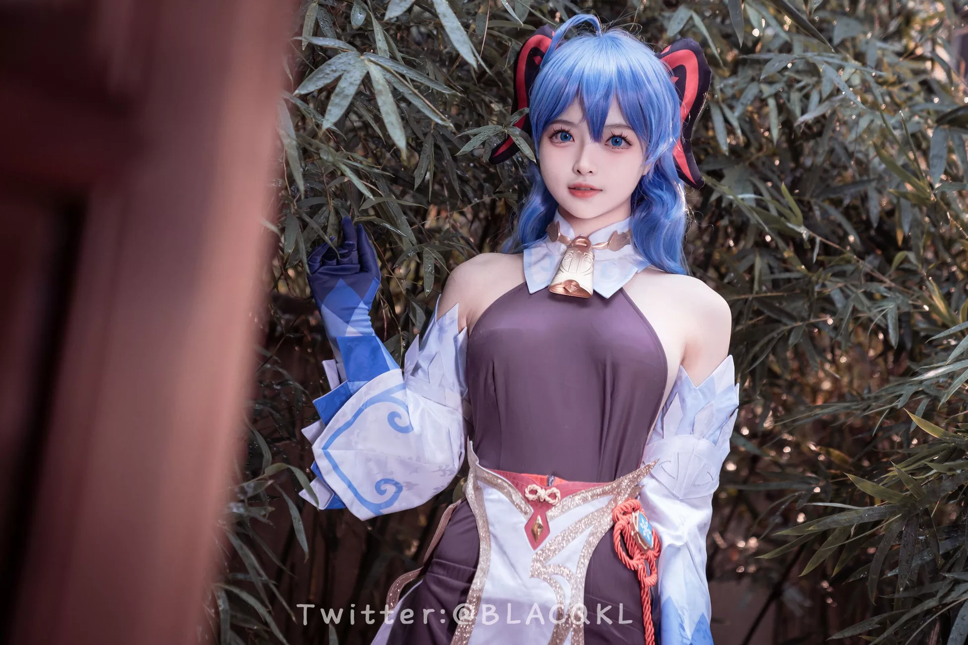 《 》 白莉爱吃巧克力 甘雨 高质影像组图