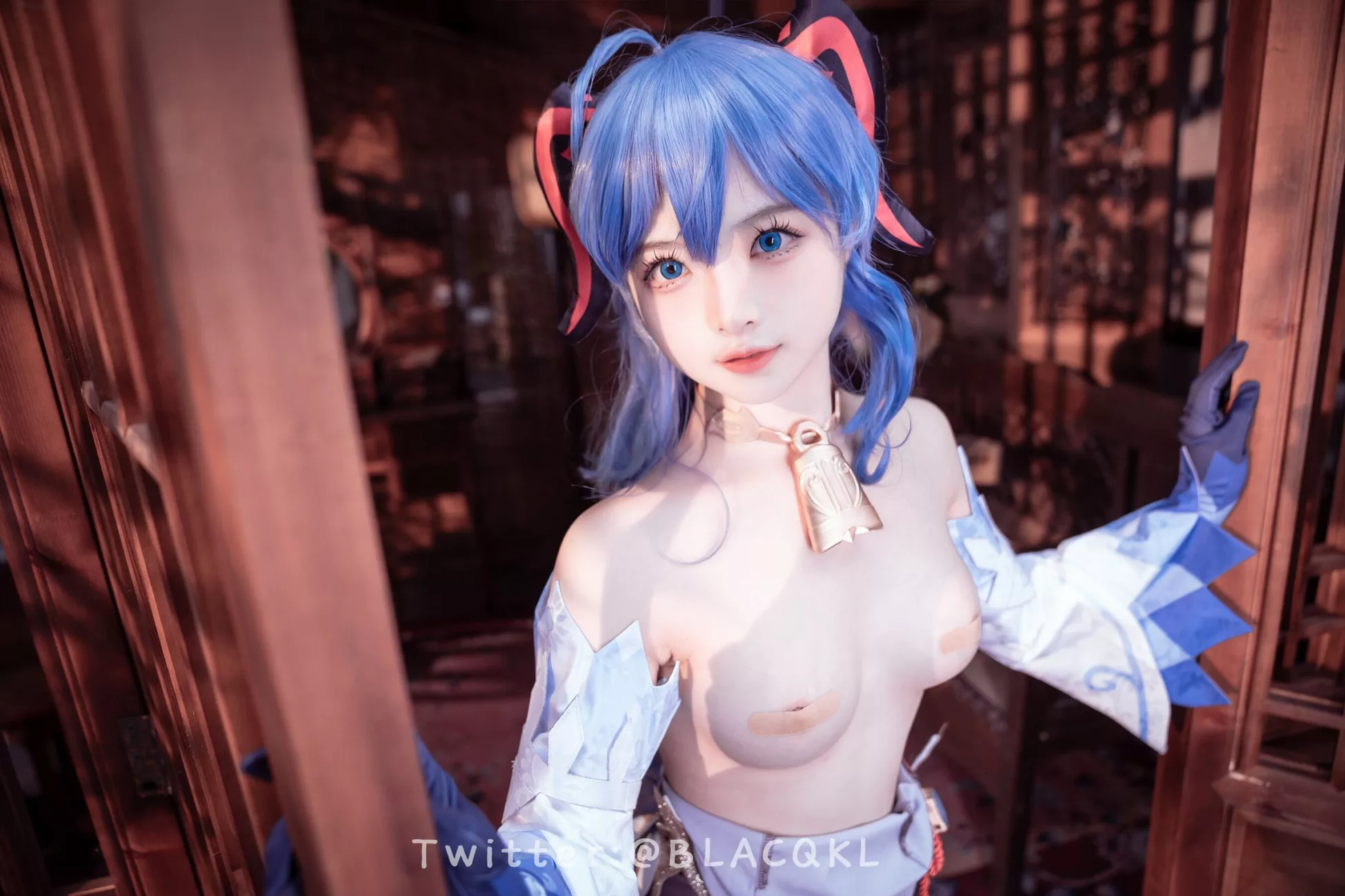 《 》 白莉爱吃巧克力 甘雨 高质影像组图