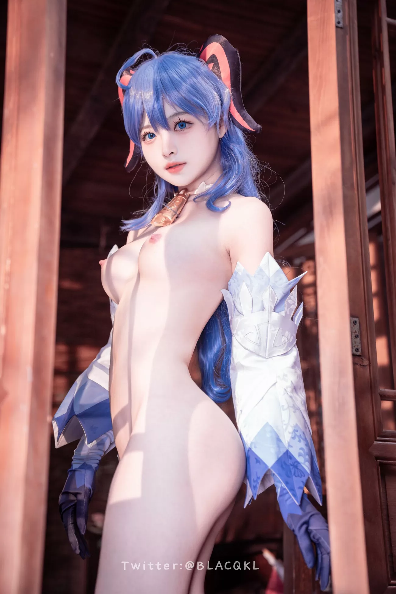 《 》 白莉爱吃巧克力 甘雨 高质影像组图