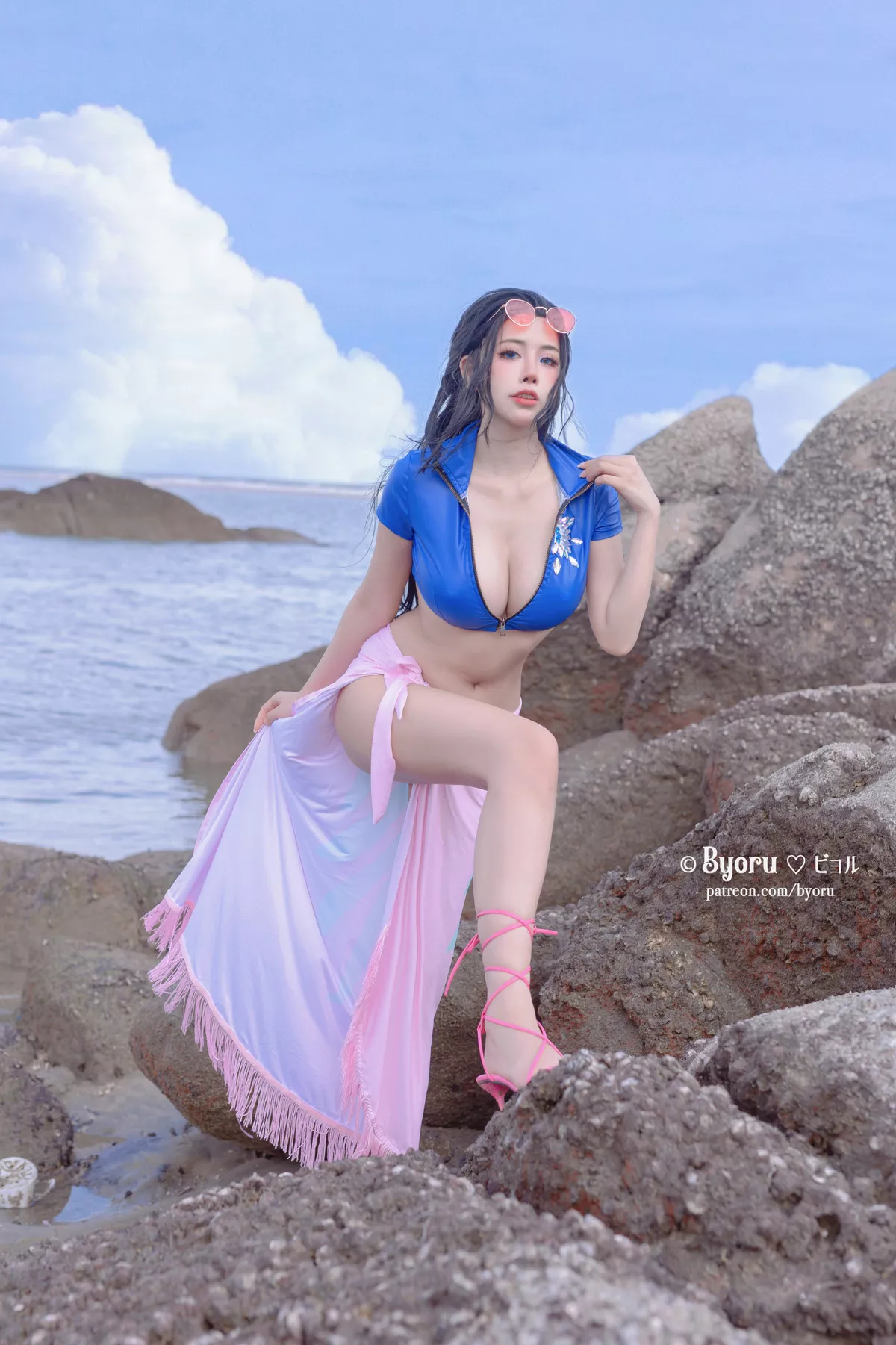 Byoru 萝莉 女神Cosplay Nico Robin 诱惑密拍