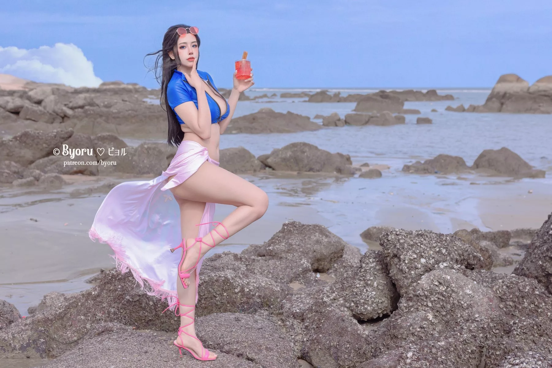 Byoru 萝莉 女神Cosplay Nico Robin 诱惑密拍