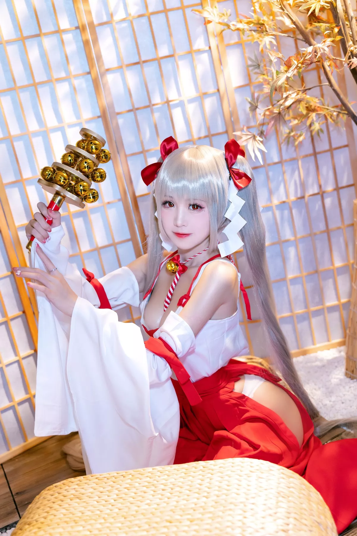 miko酱 风骚密拍 丽人Cosplay 可畏巫女