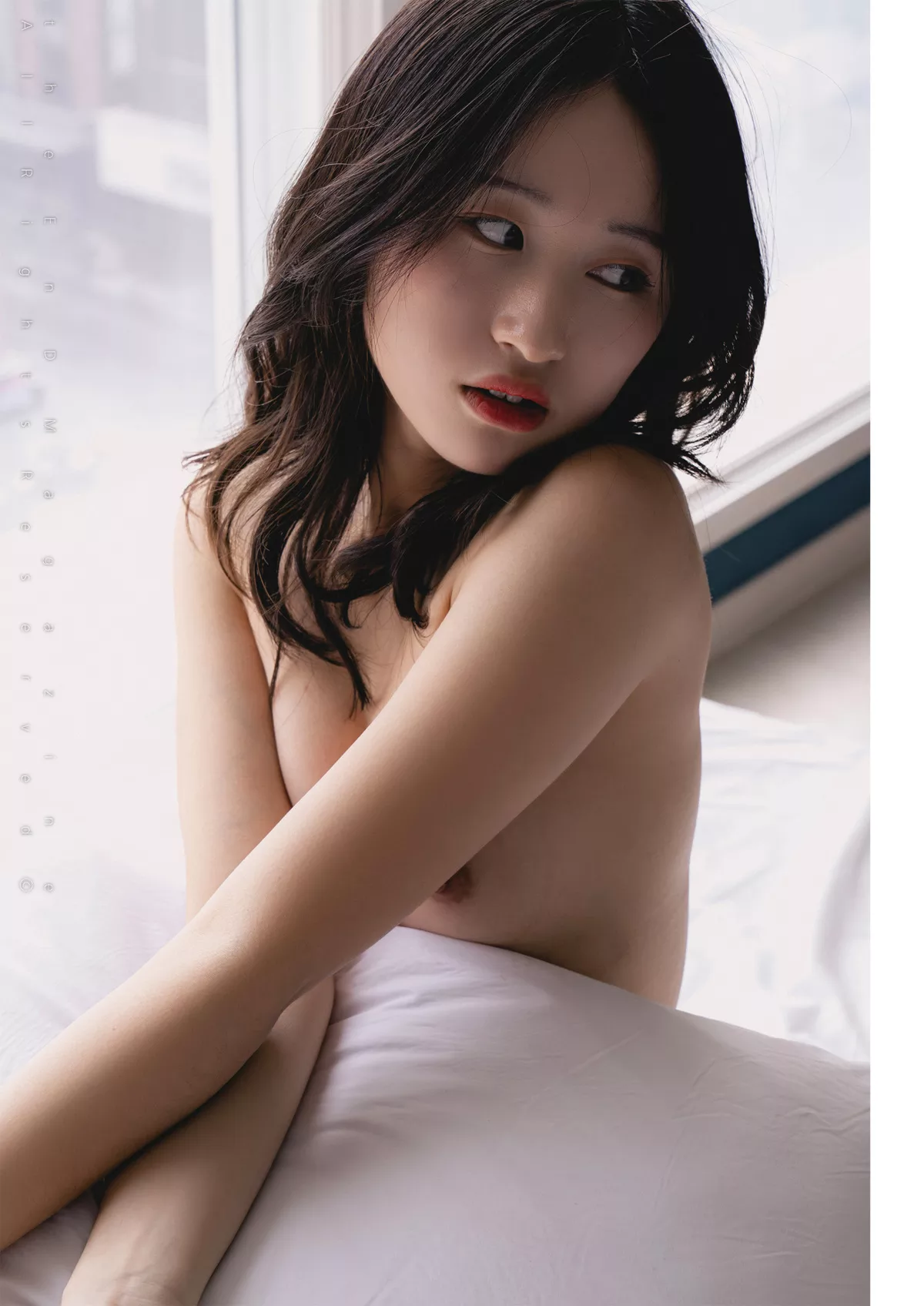 “Bright KangTheEnDMagazine You” with  Moments ER 全集修正
