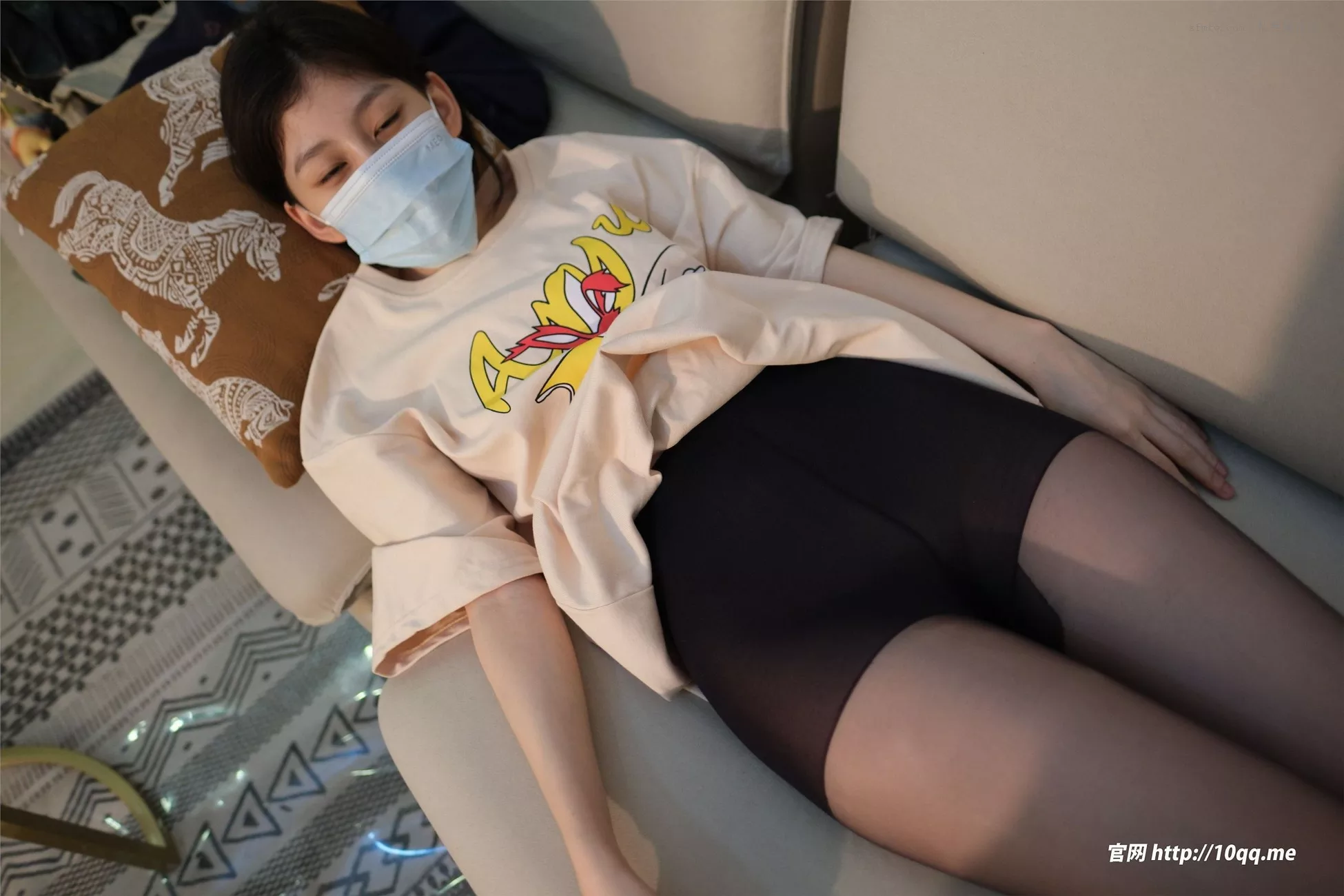 【ROSI 肉丝无内丫头影像】 No.2983 口罩列组