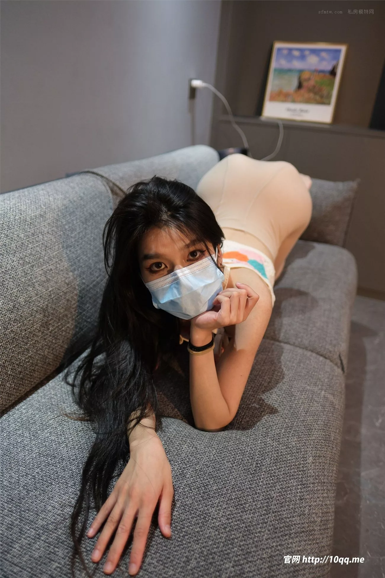 【ROSI 肉色丝袜真空萝莉影像】 No.2977 口罩列组