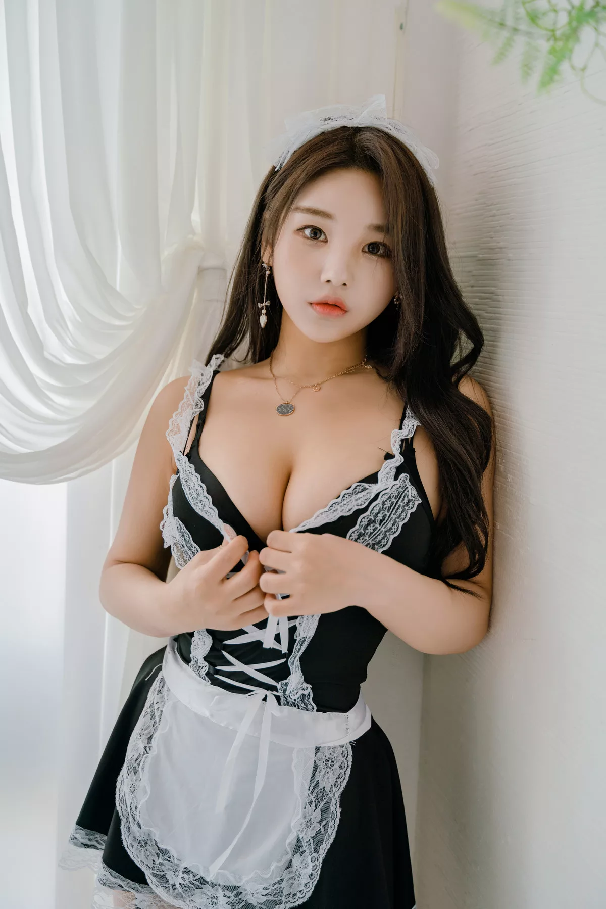 No.1 圣光生活】  高丽尤物摄影 Photolife Zzyuri Zzyuri 【SAINT Maid(46P)