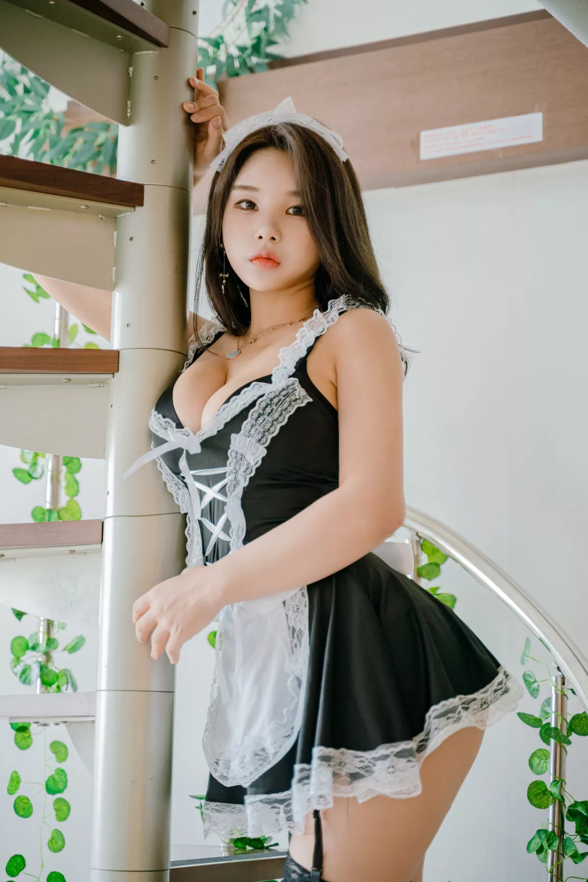 No.1 圣光生活】  高丽尤物摄影 Photolife Zzyuri Zzyuri 【SAINT Maid(46P)