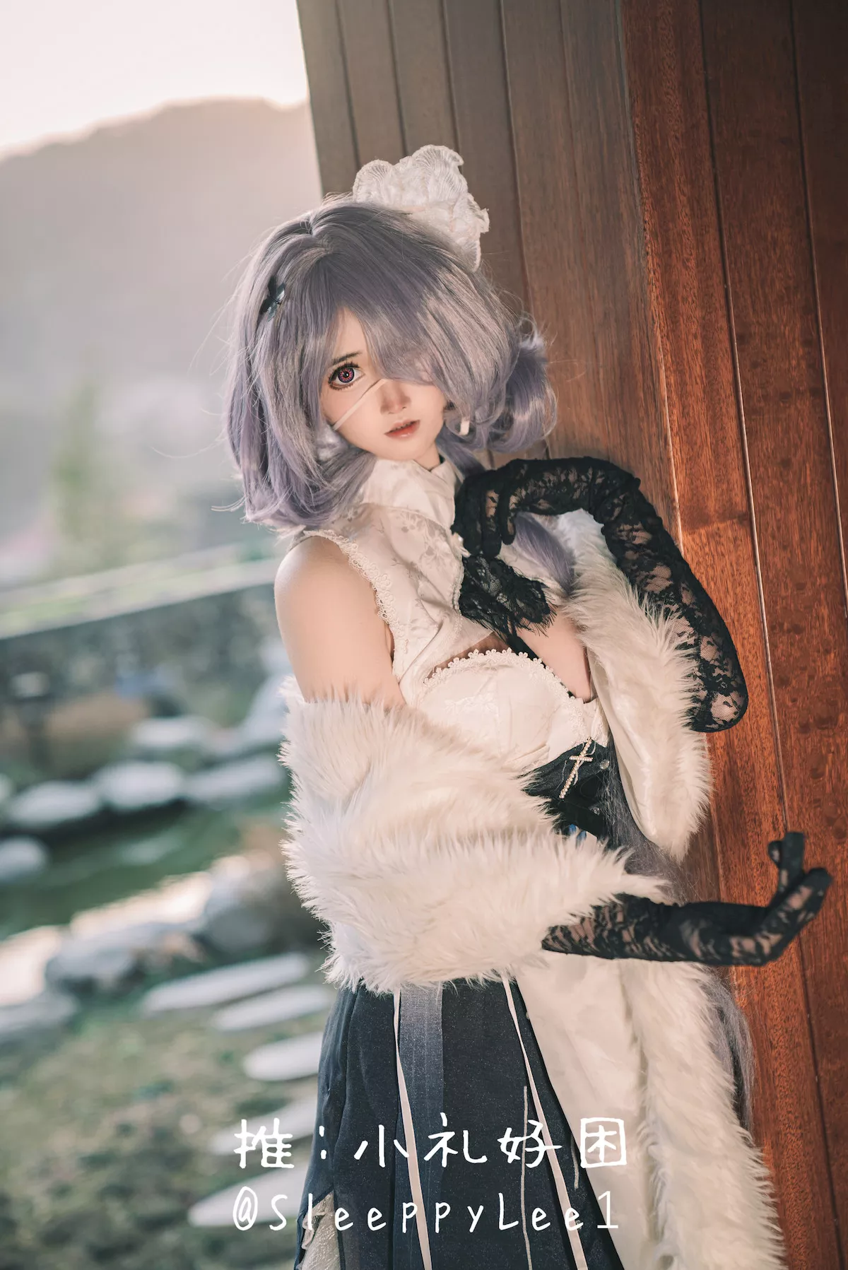 尤物Cosplay 小礼好困 着迷私拍 SleeppyLee1 Whisperain 絮语