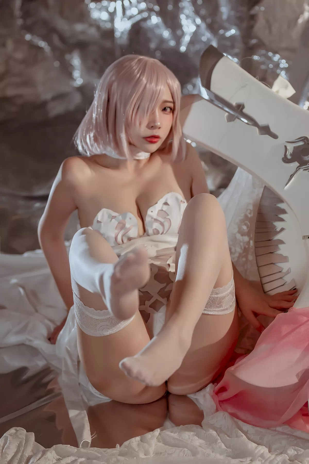 魅魔密拍 美人Cosplay 玛修  Nisa 婚纱 二佐
