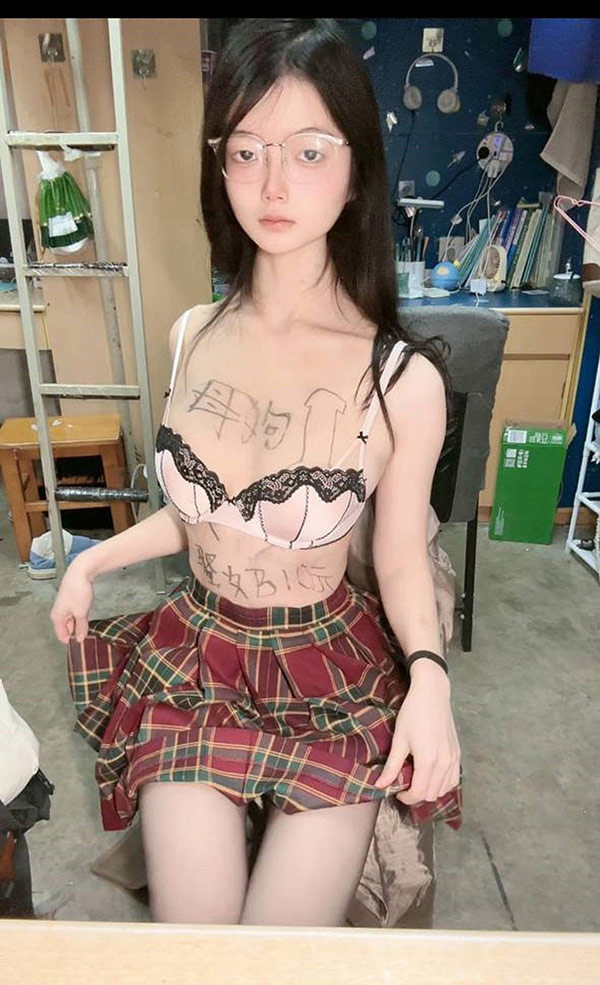尺码 旖可可 露出系反差 视图10 私摄 福益姬