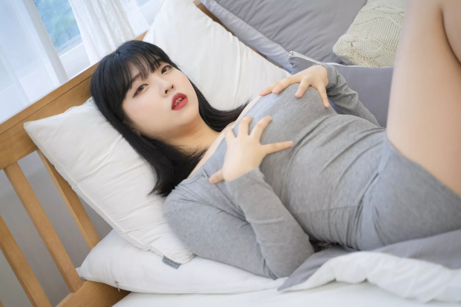 罗格摄影】 Song Leggings(62P) 高丽迷人美女摄影 Hana【ROGLE