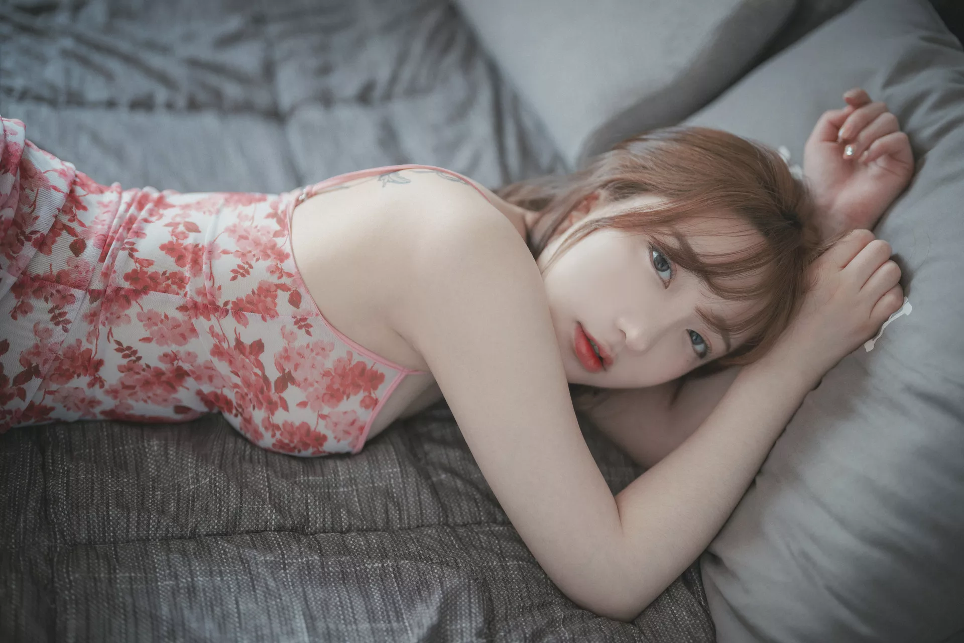 Yeeun【DJAWA大佳玩】 高丽辣模摄影 Staycation #4 全集修正  Son