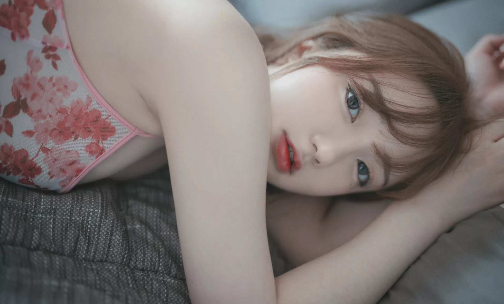 Yeeun【DJAWA大佳玩】 高丽辣模摄影 Staycation #4 全集修正  Son