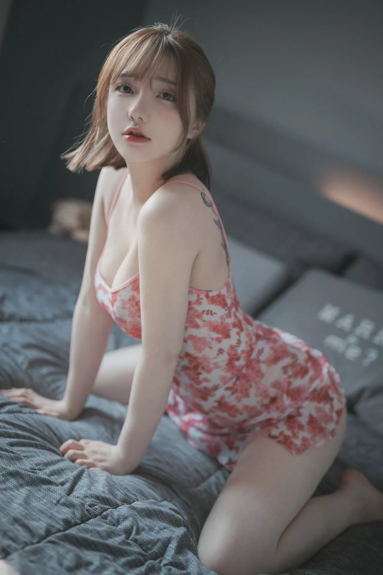 Yeeun【DJAWA大佳玩】 高丽辣模摄影 Staycation #4 全集修正  Son