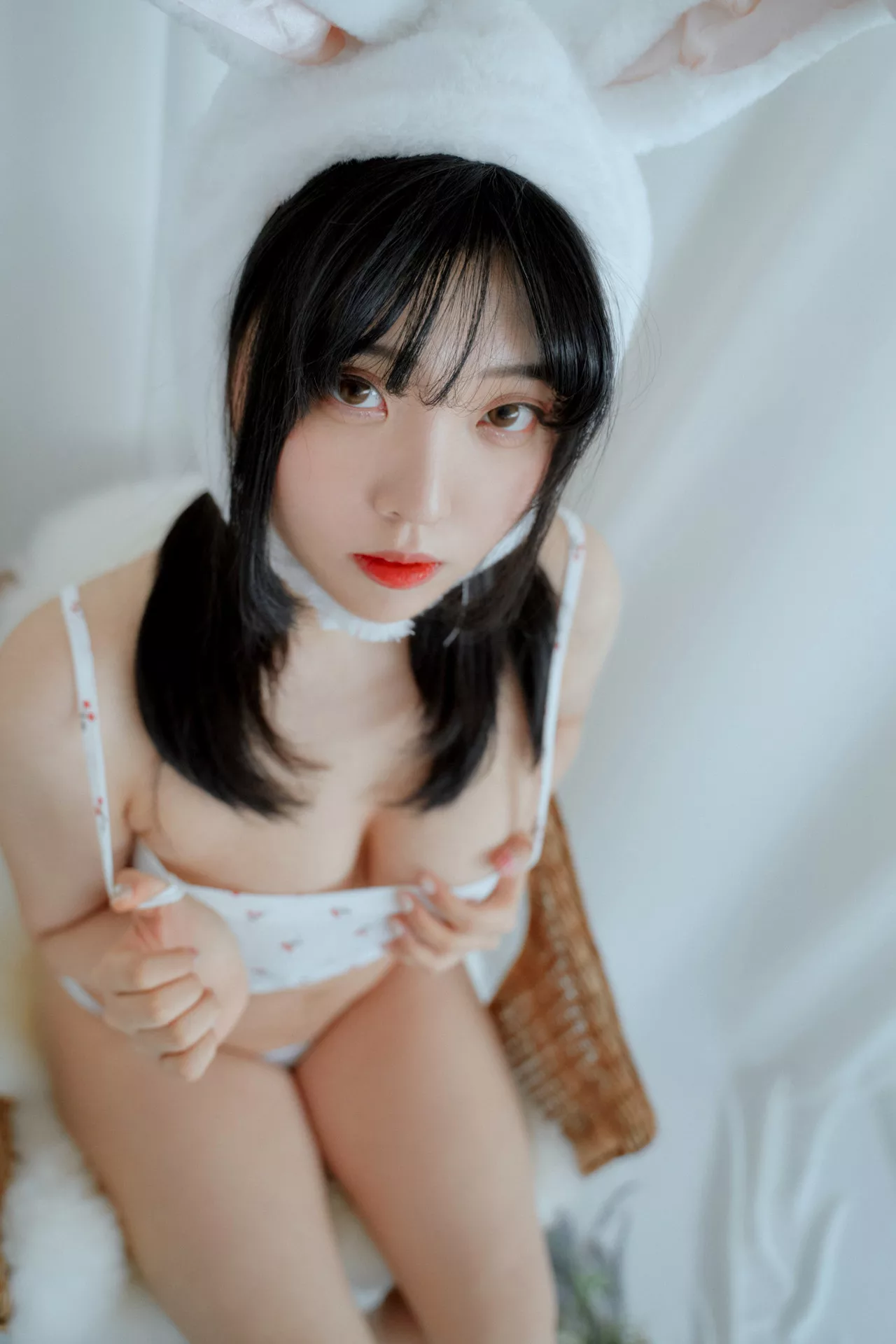 酥乳】高画质高丽丽模相片 Room HANA Hana【BBUTTERMILK 全集修正  s Song