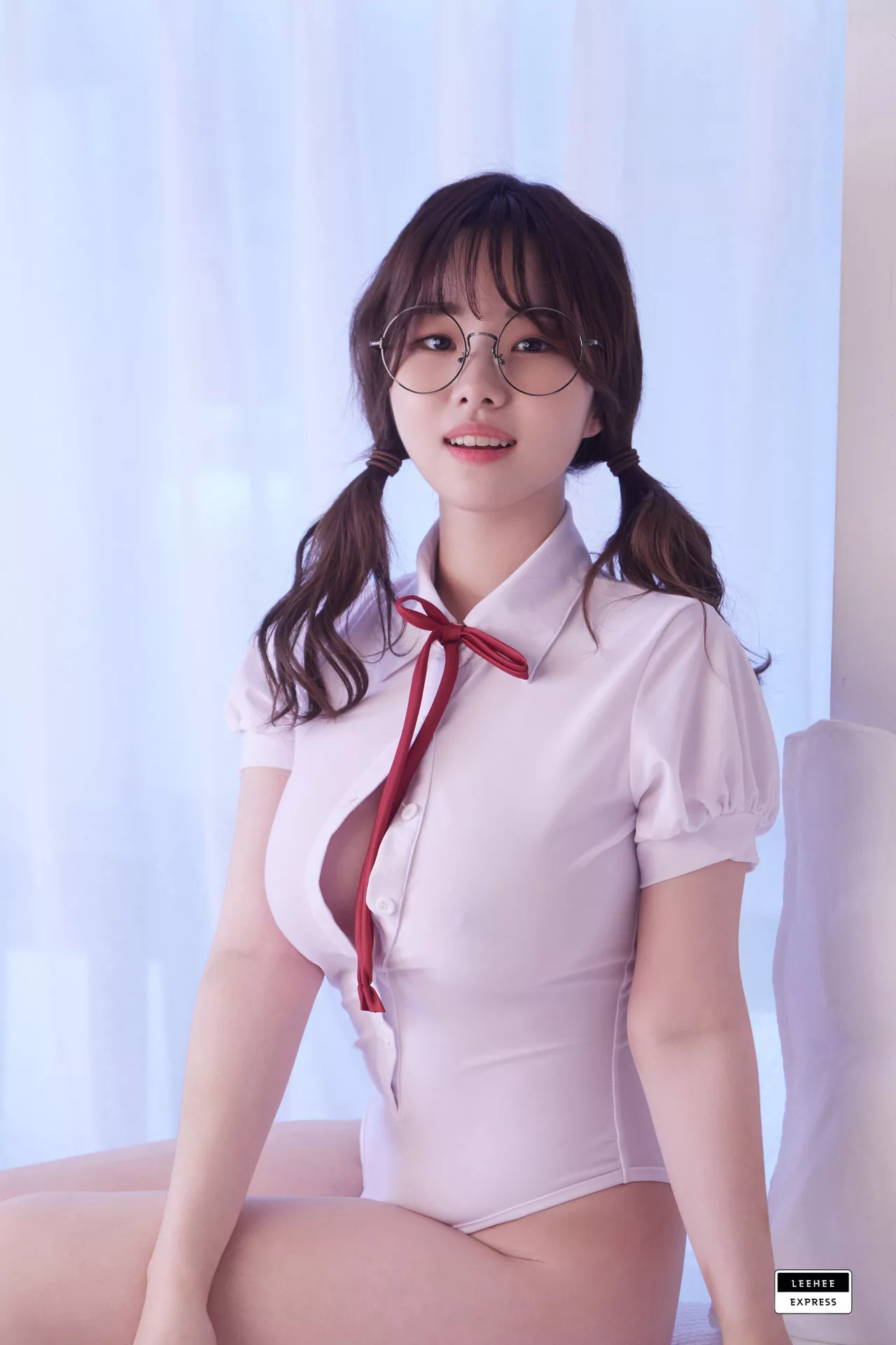 利熙快运  【LEEHEE LEHF Merry 092(43P) 优秀高丽艳模艺术图美图】 EXPRESS 高丽佳人艺术图