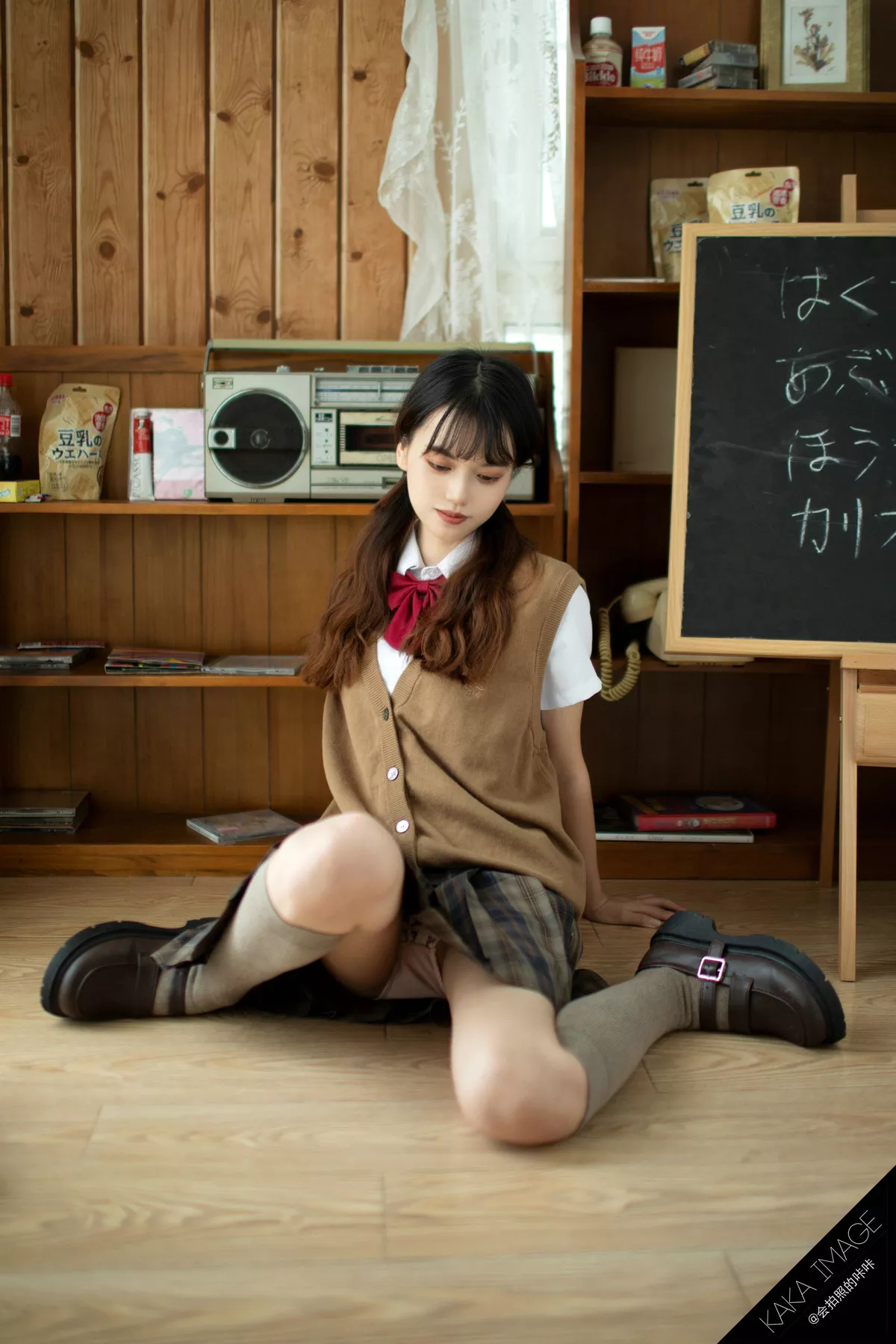 尤物Cosplay 劳小白 校服JK 妩媚私摄