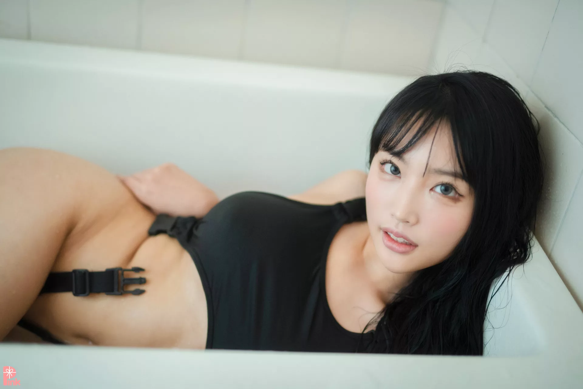 高丽辣模摄影  Bunny 全集修正 Girl 粉菇凉】 Swimsuit 【PINK Linda