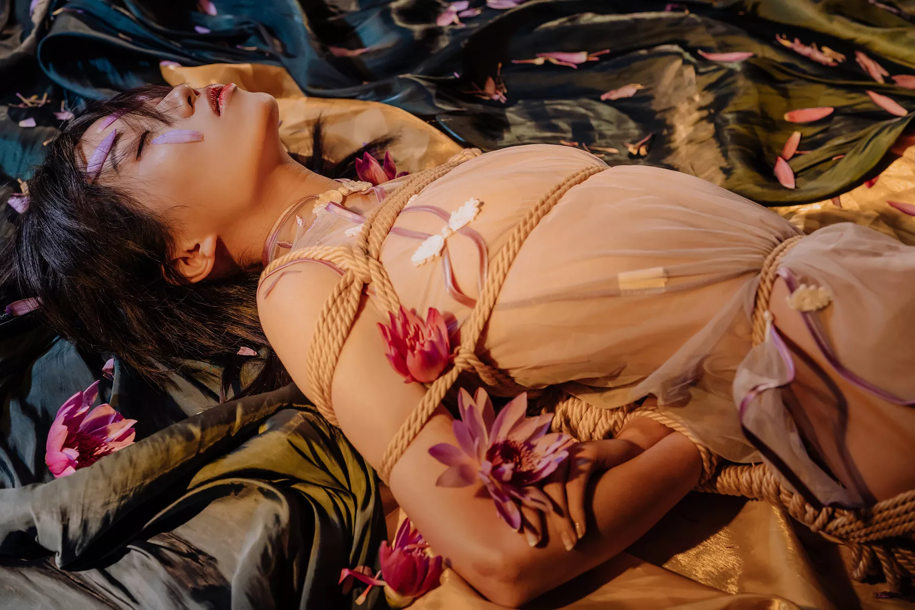 Rope 撩人私房 花与绳 尤物Cosplay 云溪溪  Flower and