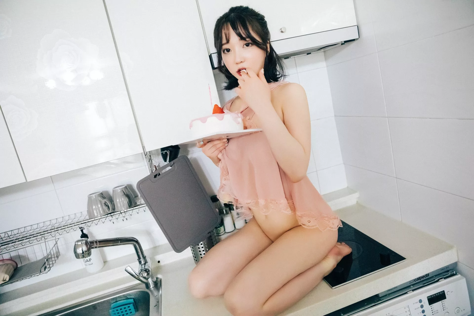 ( 高丽佳人摄影 】 Birthday Yeeun【Loozy Happy Son 淫惰姑娘 Set.2(87P) 高丽佳人摄影 S.Ver)