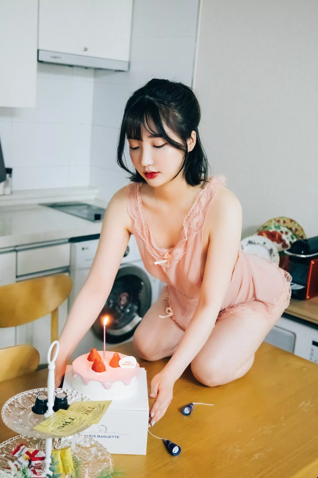 ( 高丽佳人摄影 】 Birthday Yeeun【Loozy Happy Son 淫惰姑娘 Set.2(87P) 高丽佳人摄影 S.Ver)