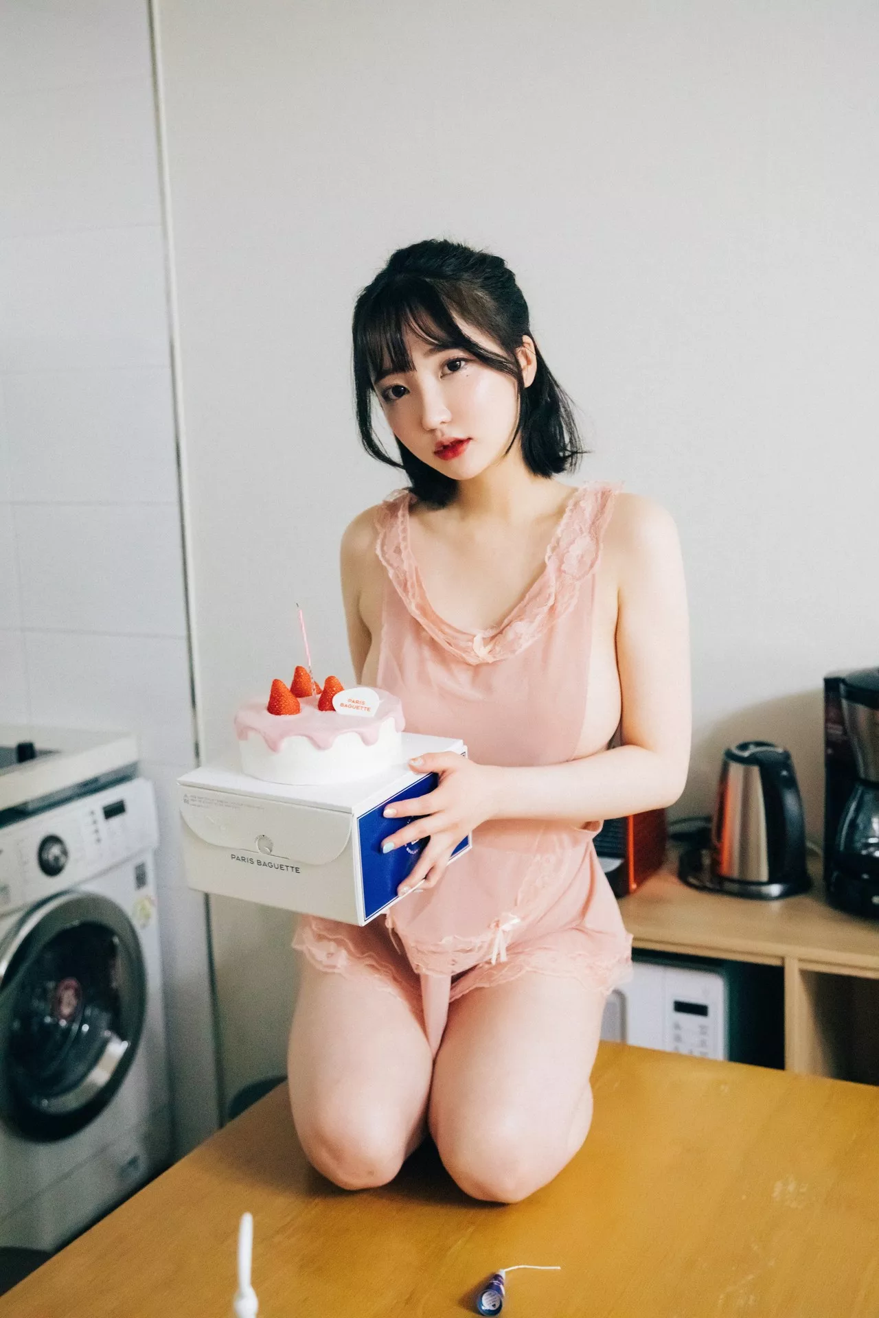 ( 高丽佳人摄影 】 Birthday Yeeun【Loozy Happy Son 淫惰姑娘 Set.2(87P) 高丽佳人摄影 S.Ver)