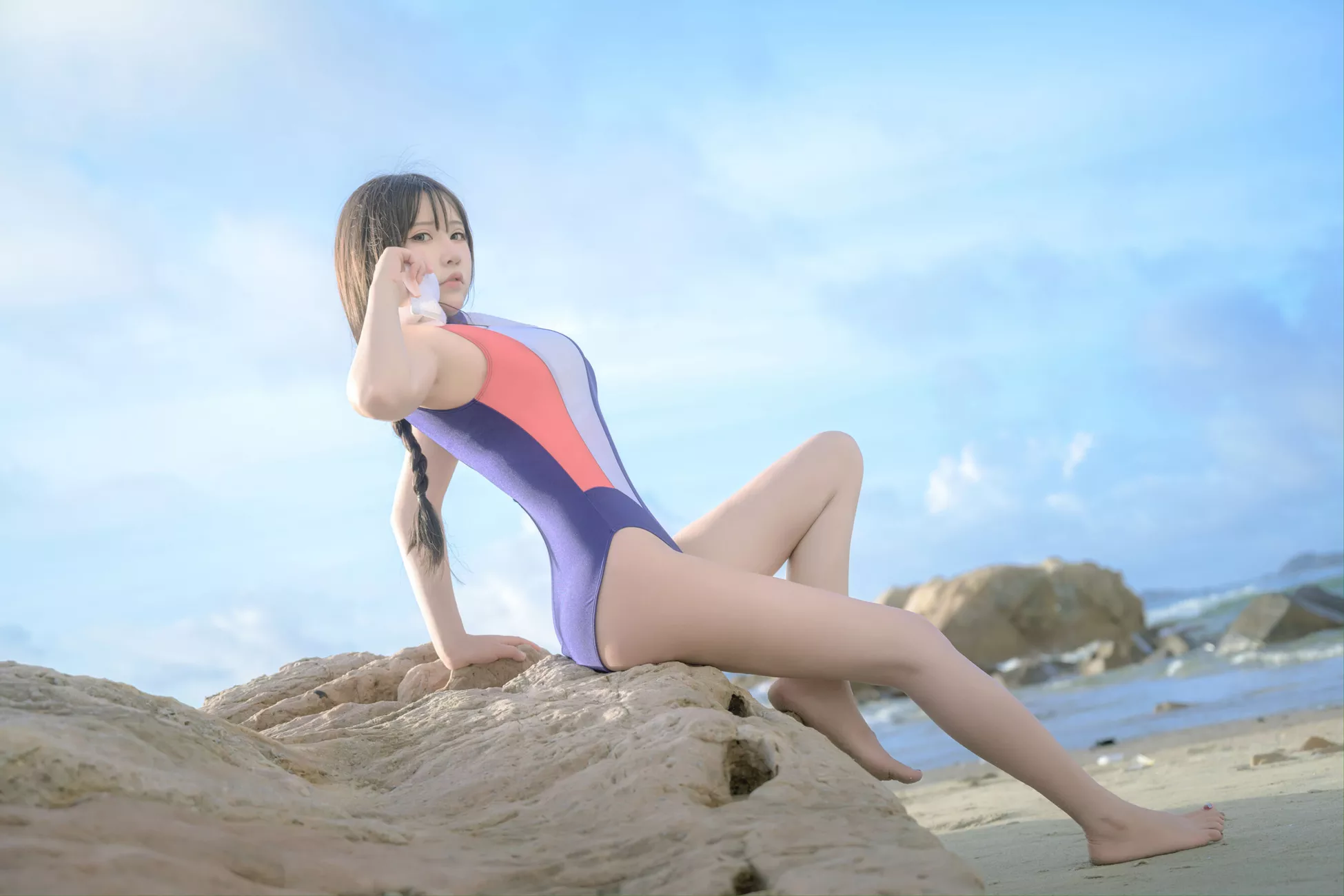 抱走莫子 优秀摄影组图 《新��技泳服》