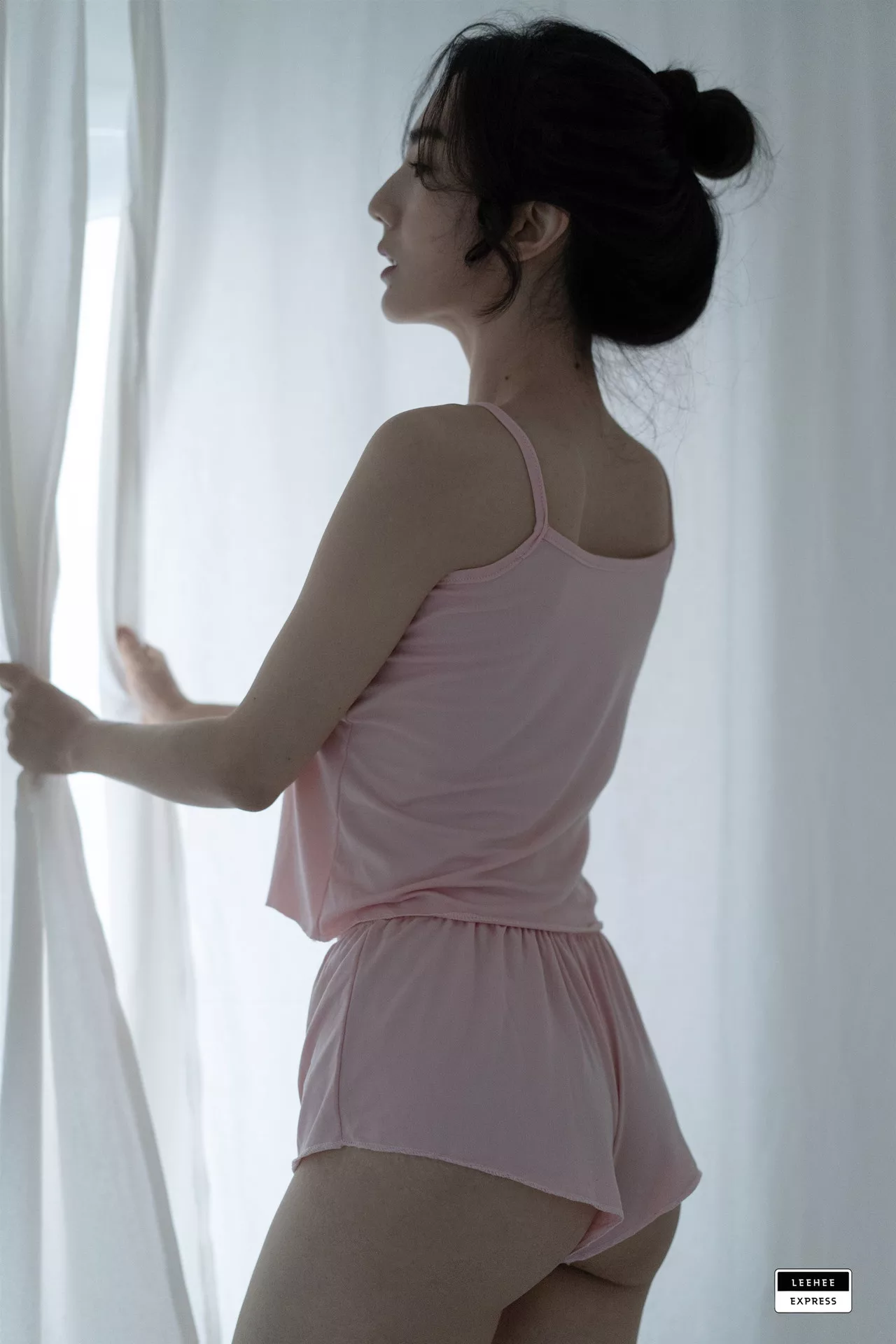 高丽尤物摄影 利熙快运 EXPRESS 高画质高丽魅模摄影组图】 Ray【LEEHEE LEBE 054(56P)