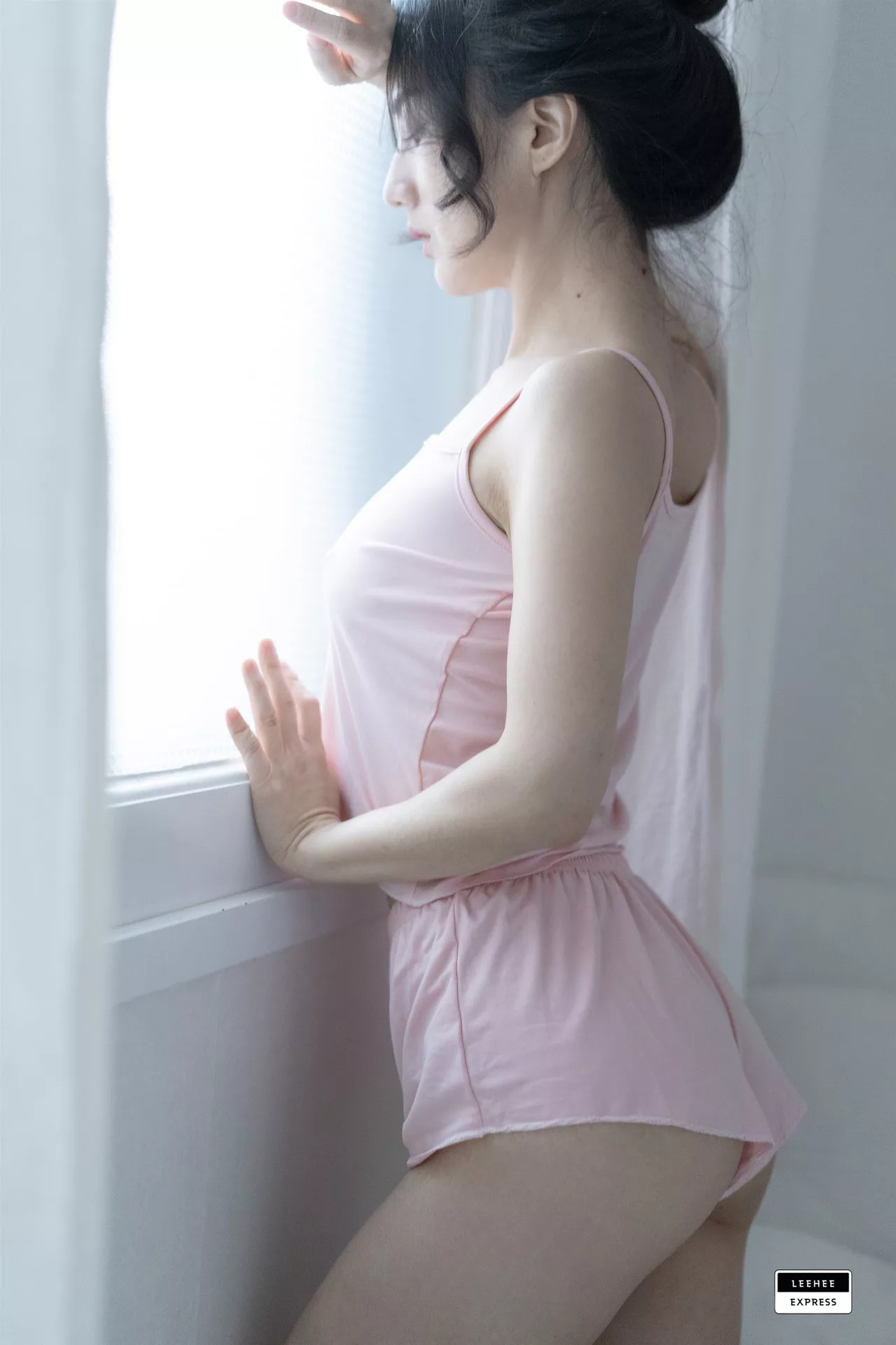 高丽尤物摄影 利熙快运 EXPRESS 高画质高丽魅模摄影组图】 Ray【LEEHEE LEBE 054(56P)