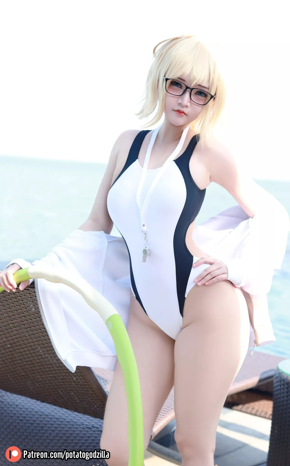 风情私拍 Arc Jeanne 佳人Cosplay Godzilla d 泳装 Potato