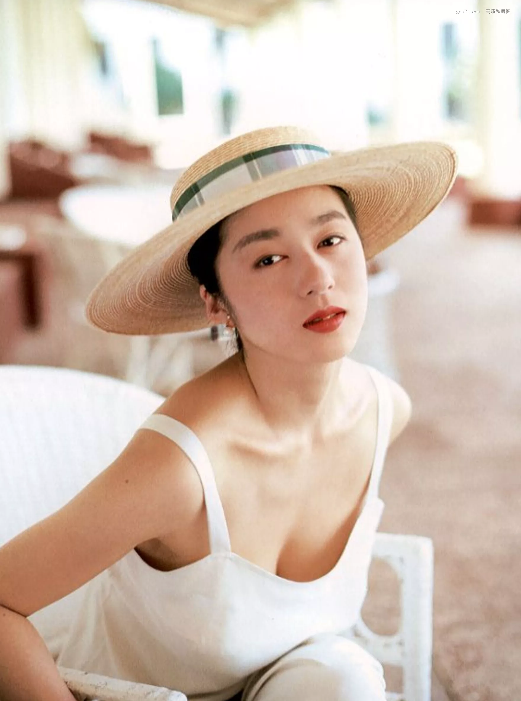 精选 日本 1990.5 青山知可子《热�⌒云�候》 优质艺术写真 尤物