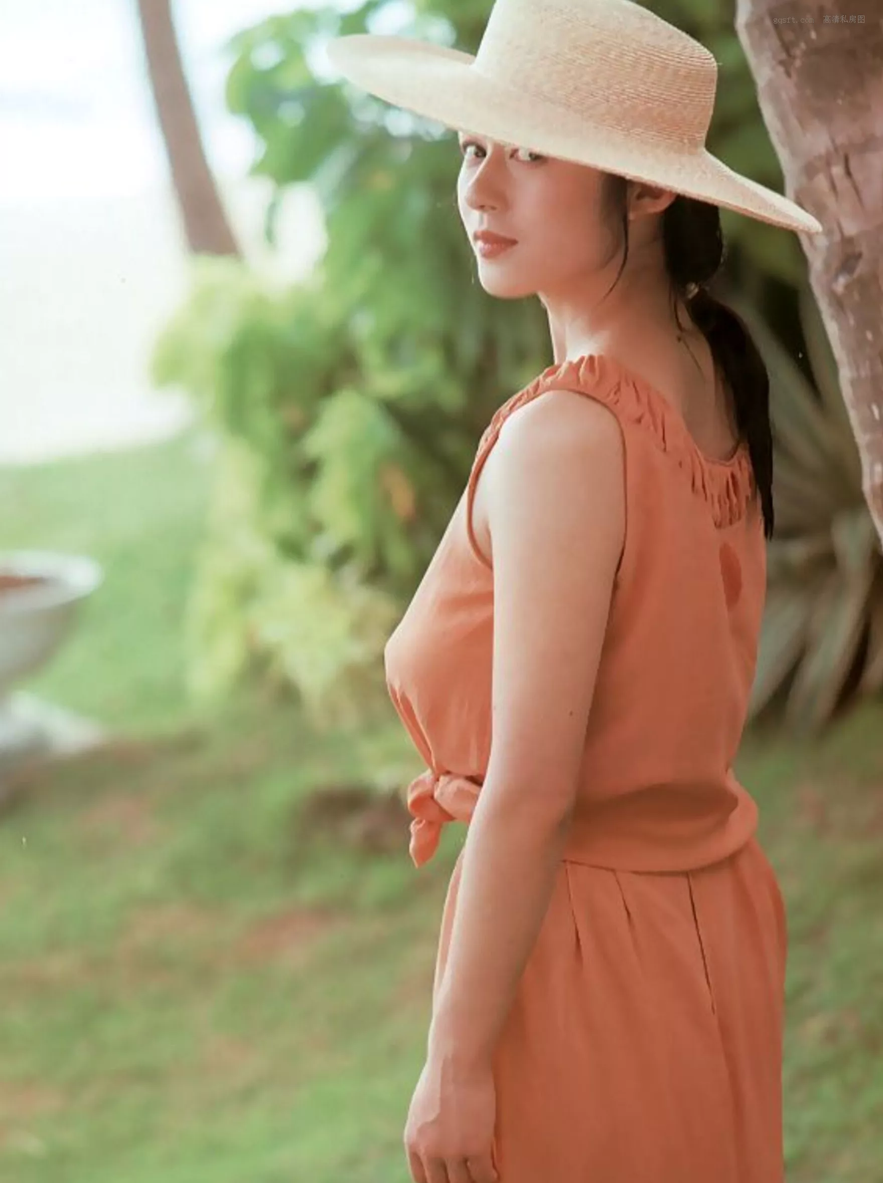 精选 日本 1990.5 青山知可子《热�⌒云�候》 优质艺术写真 尤物