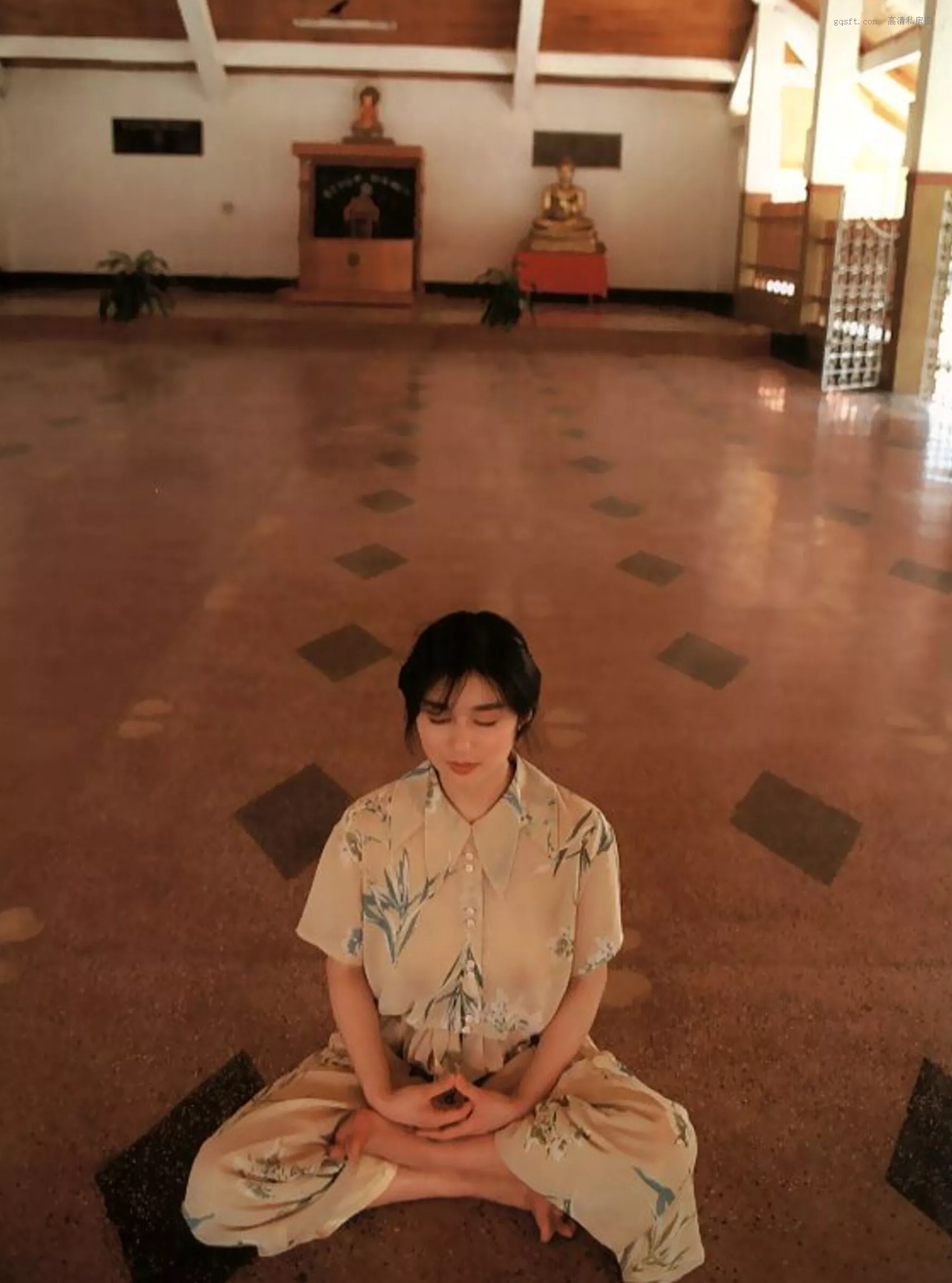 精选 日本 1990.5 青山知可子《热�⌒云�候》 优质艺术写真 尤物
