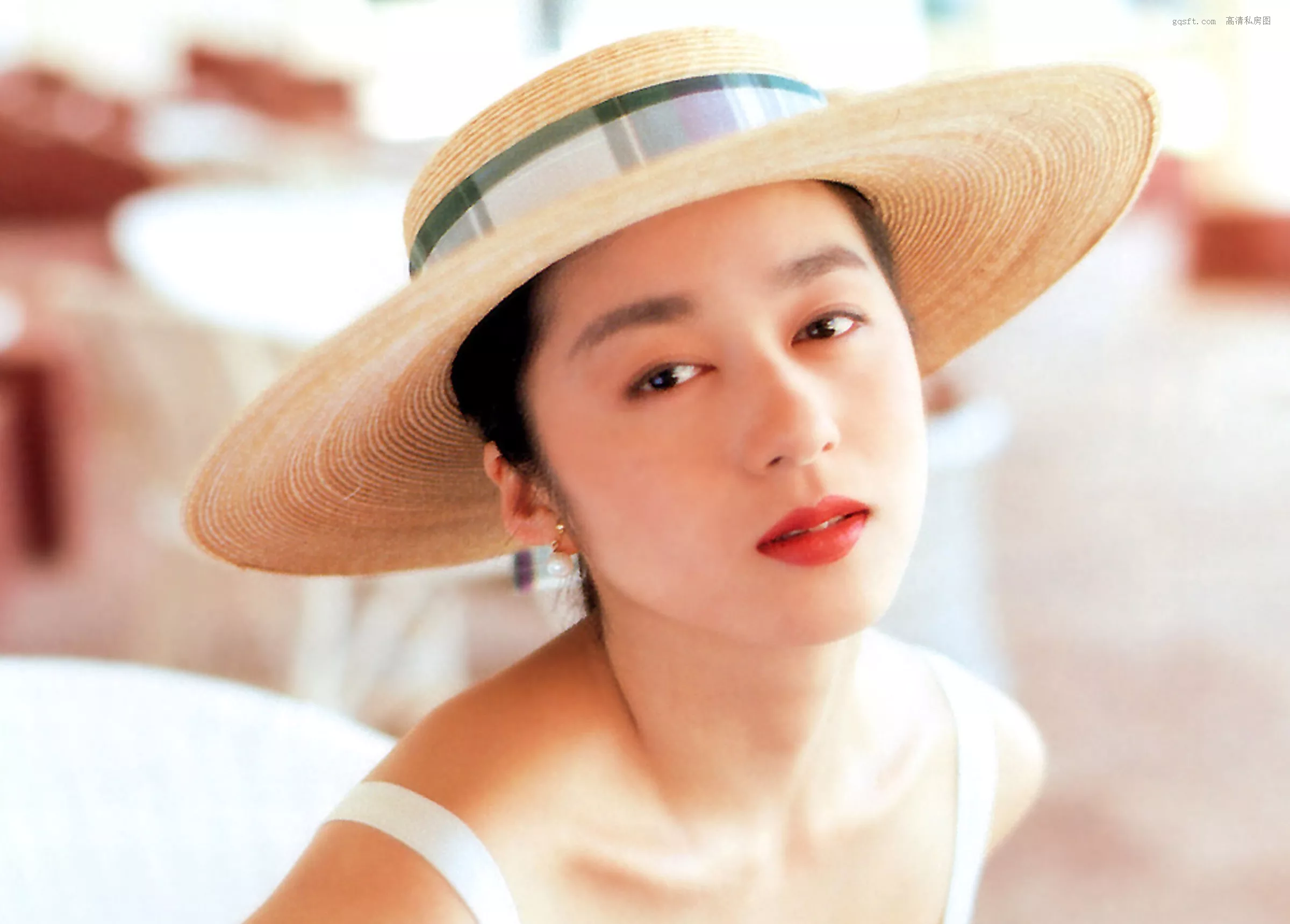 精选 日本 1990.5 青山知可子《热�⌒云�候》 优质艺术写真 尤物